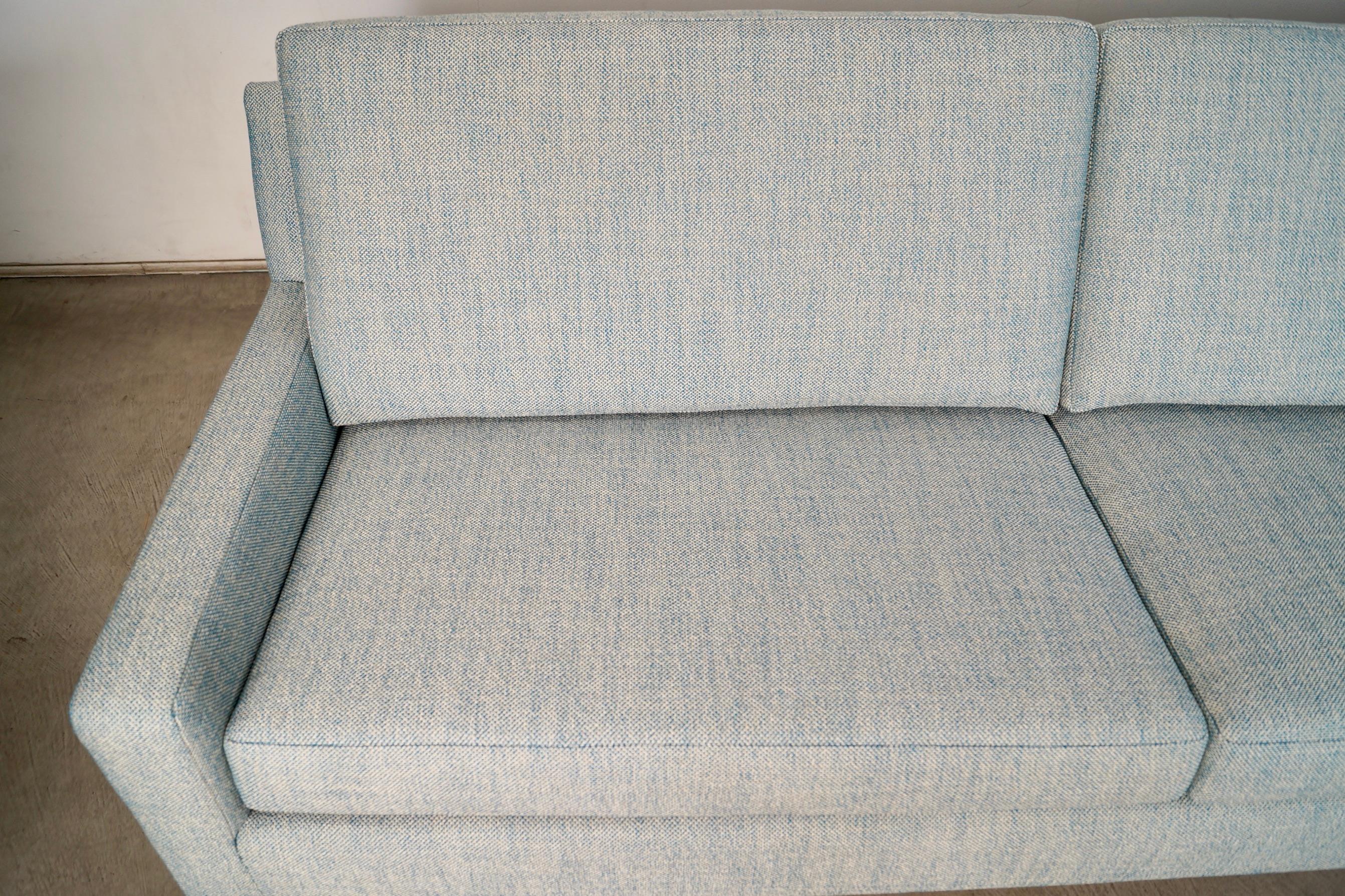 1950's Mid-Century Modern Paul McCobb Planner Group Sofa en vente 11