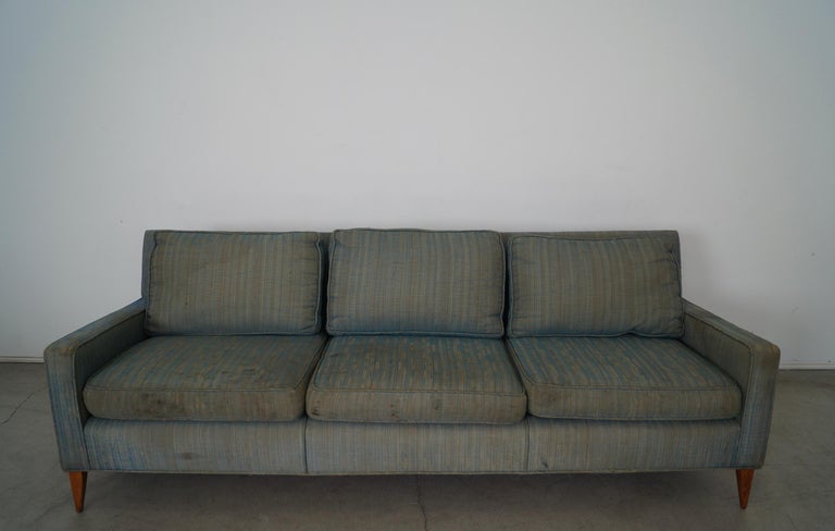 1950's Mid-Century Modern Paul McCobb Sofa In Distressed Condition For Sale In Burbank, CA