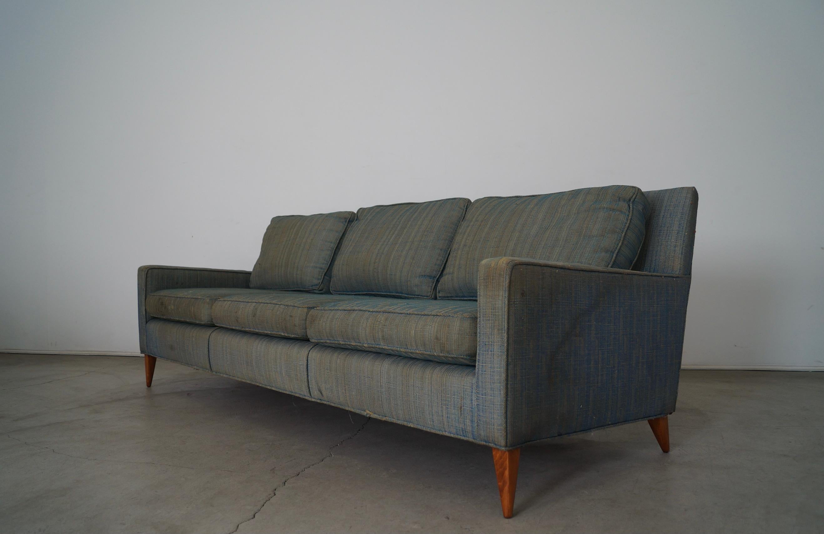 1950's Mid-Century Modern Paul McCobb Sofa In Distressed Condition For Sale In Burbank, CA