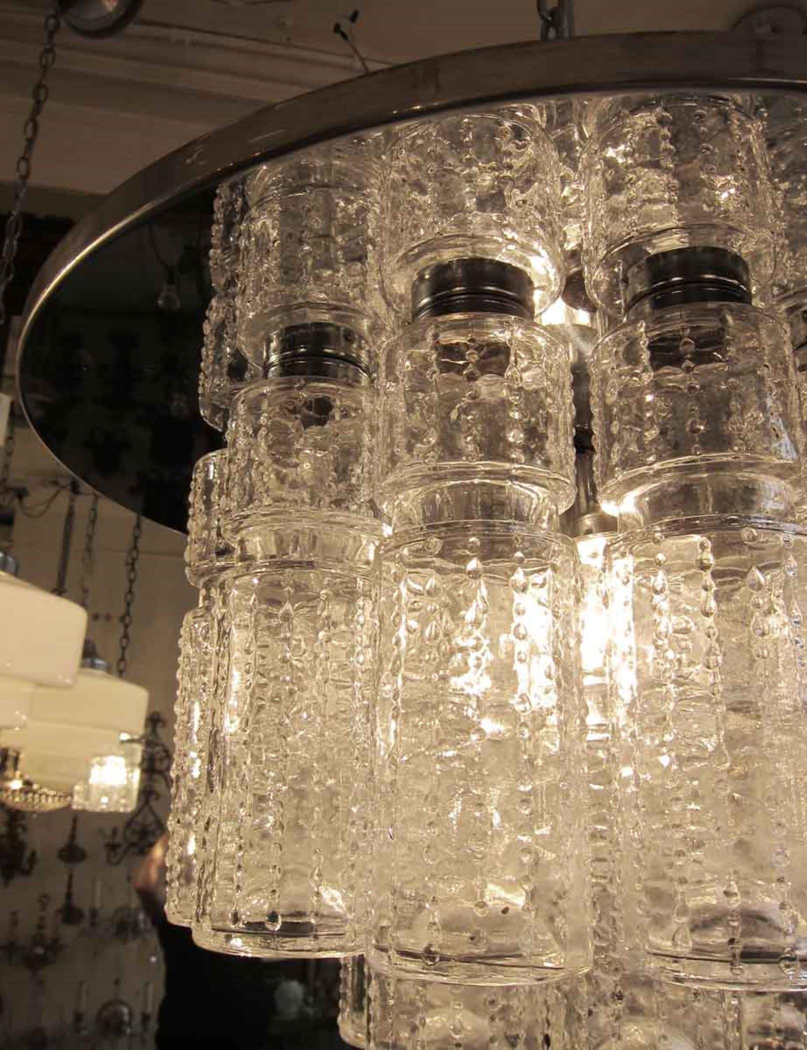 1950s Mid-Century Modern Flush Mount Light 18 Tube Clear Crystal by Lightolier In Good Condition In New York, NY