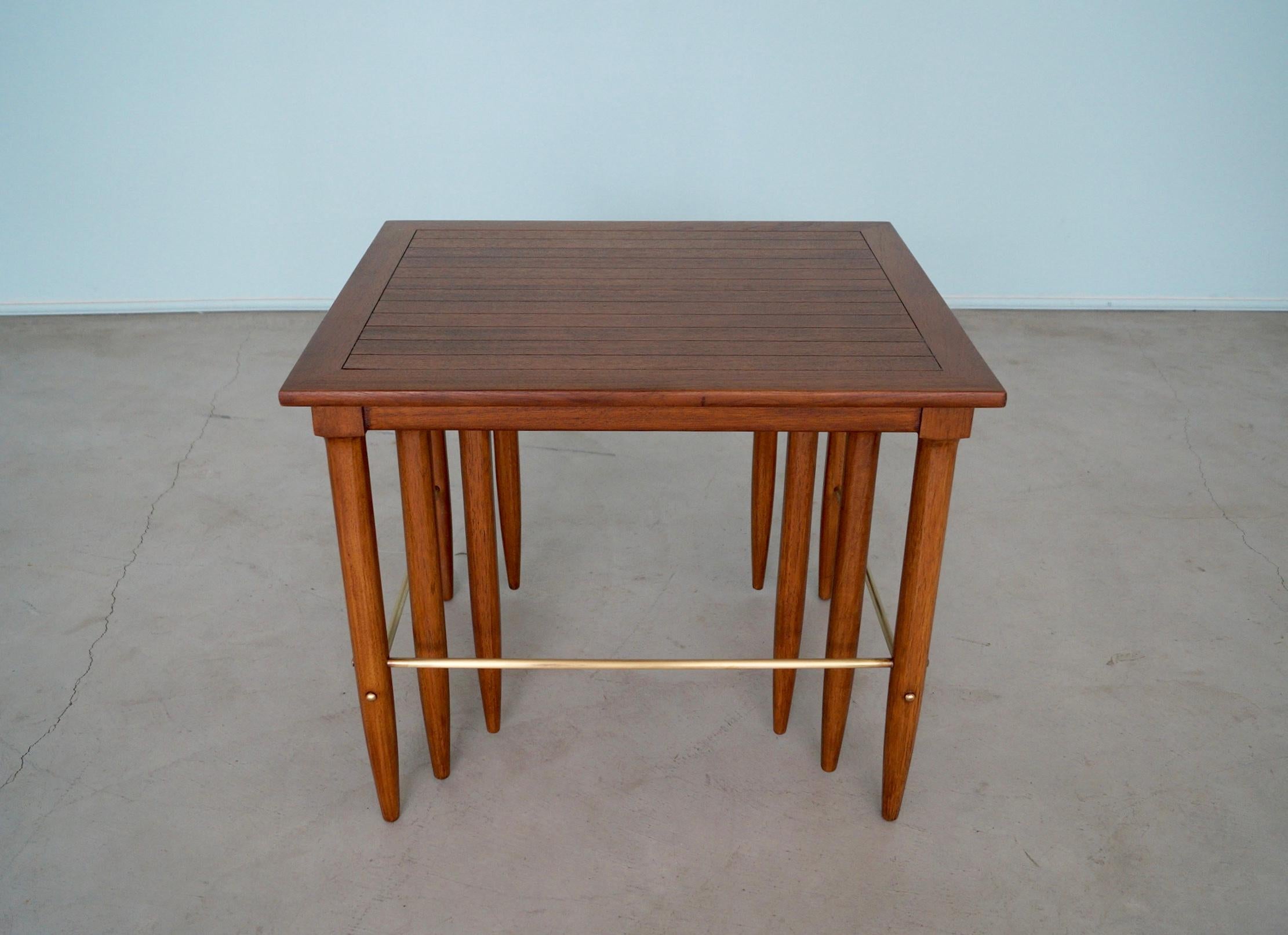 1950's Mid-Century Modern Set of 3 Nesting Tables by Tomlinson For Sale 3