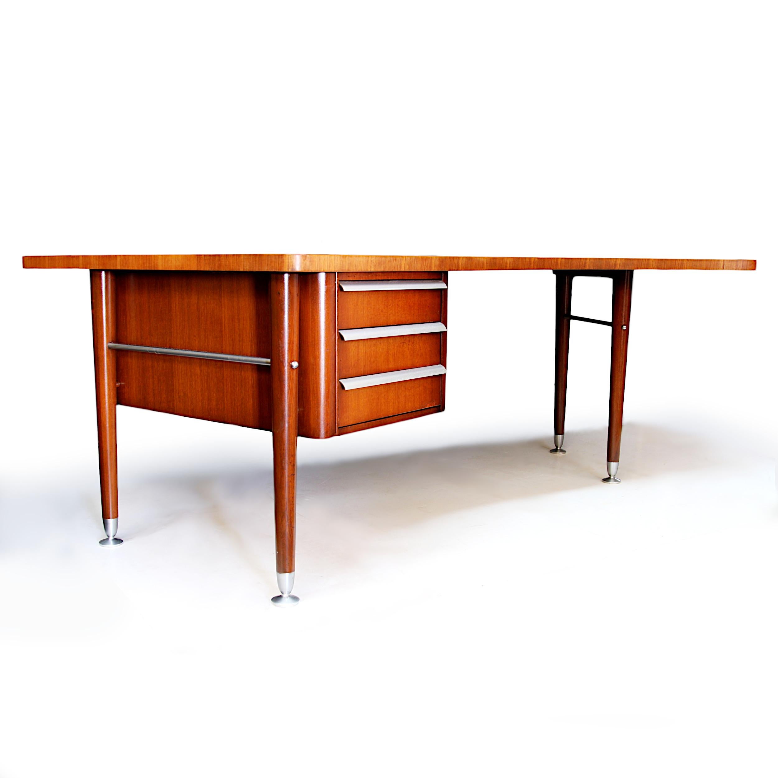 stow davis desk value