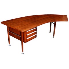 1950s Mid-Century Modern Sigma Series Boomerang Executive Desk by Stow Davis