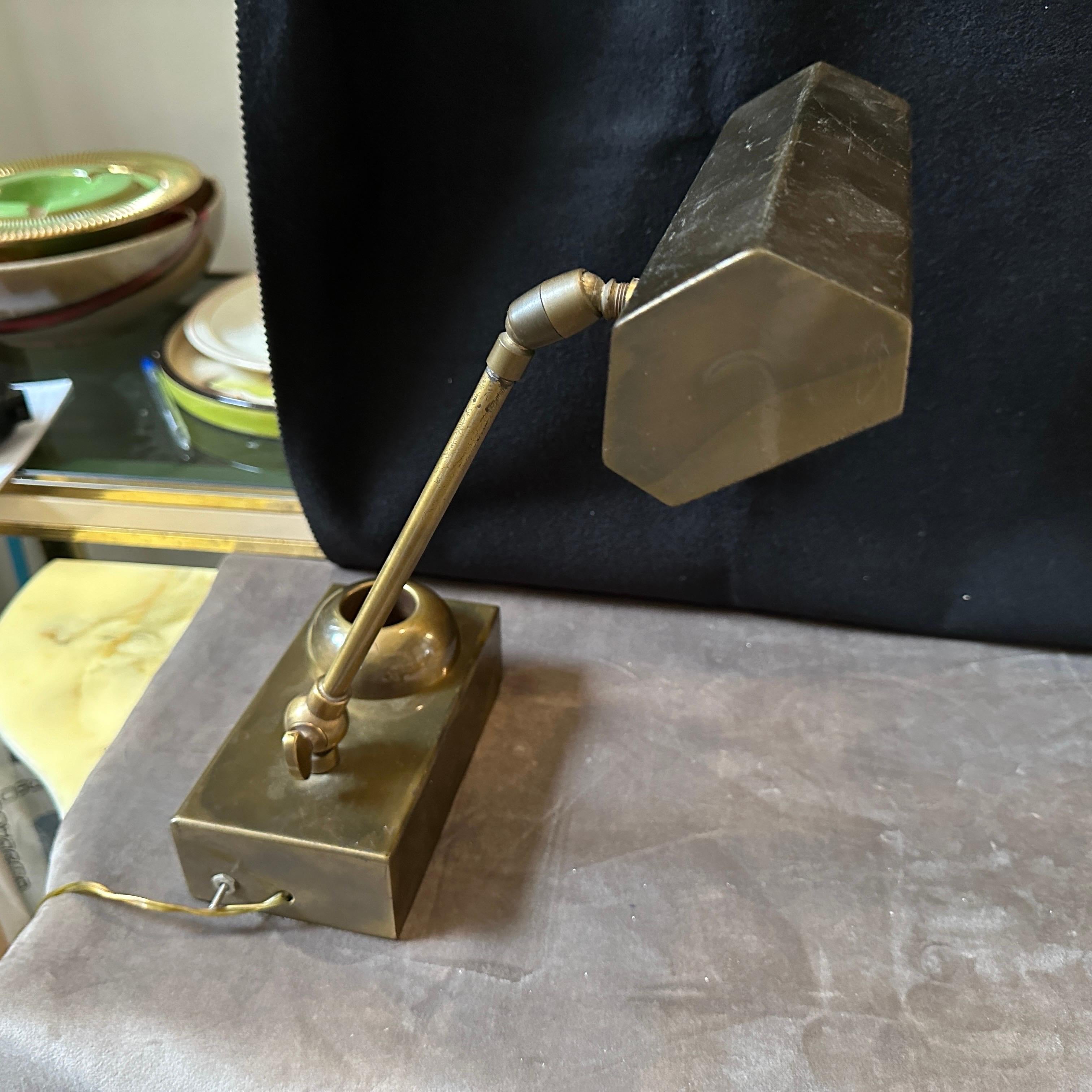 1950s Mid-Century Modern Massiv Messing Italienisch Schreibtischlampe im Angebot 8