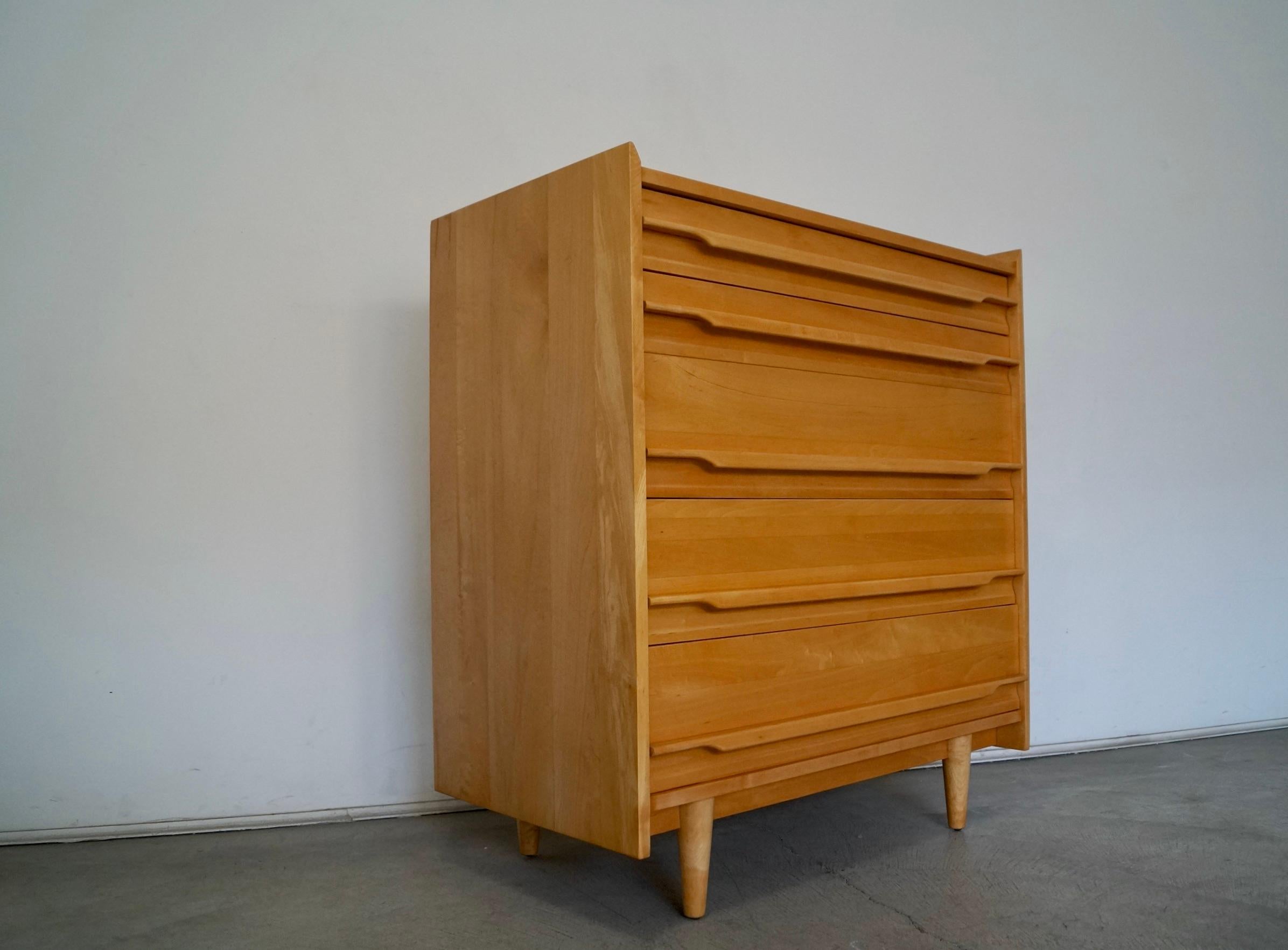 1950's Mid-Century Modern Solid Maple Dresser by Crawford For Sale 5