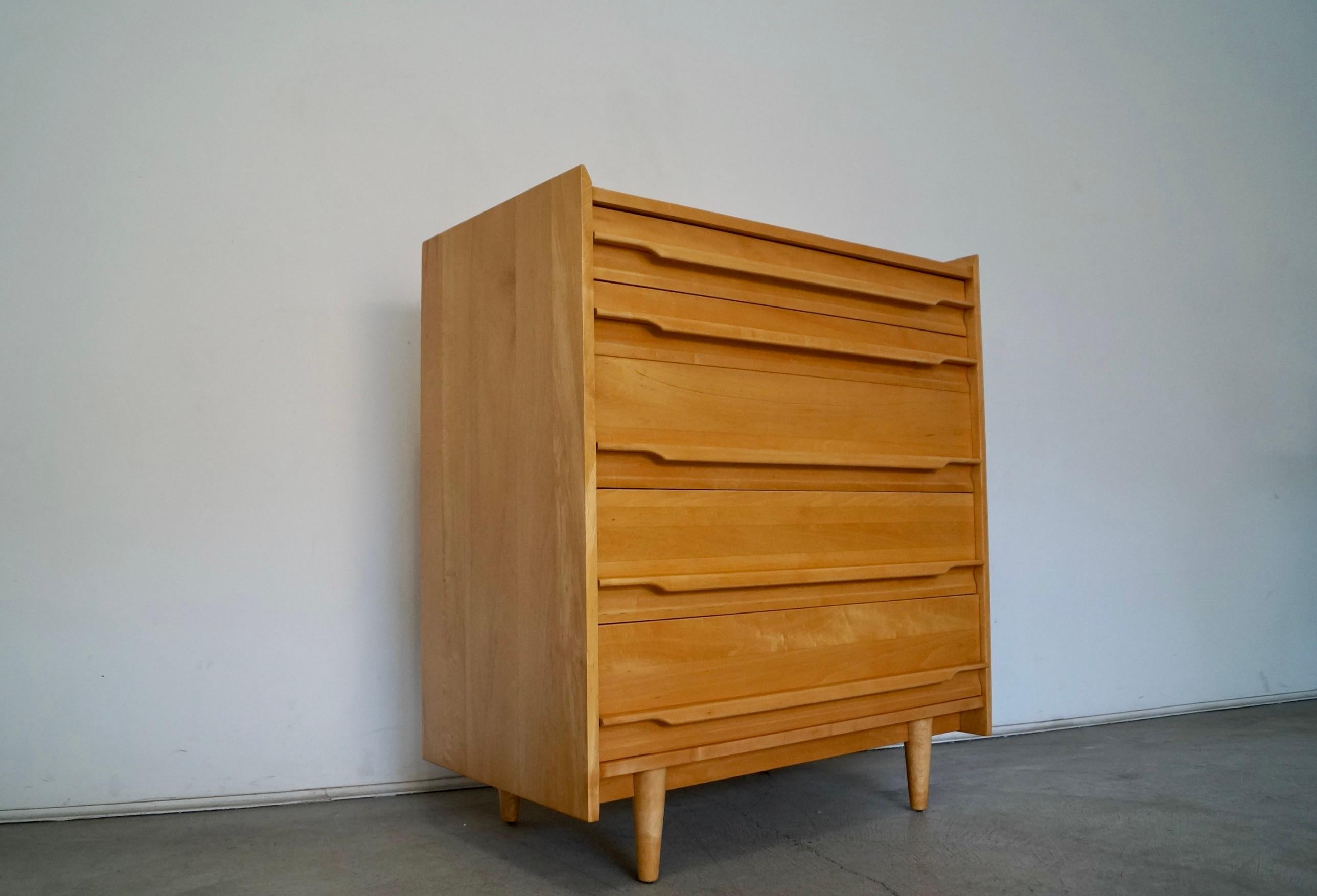 1950's Mid-Century Modern Solid Maple Dresser by Crawford For Sale 3