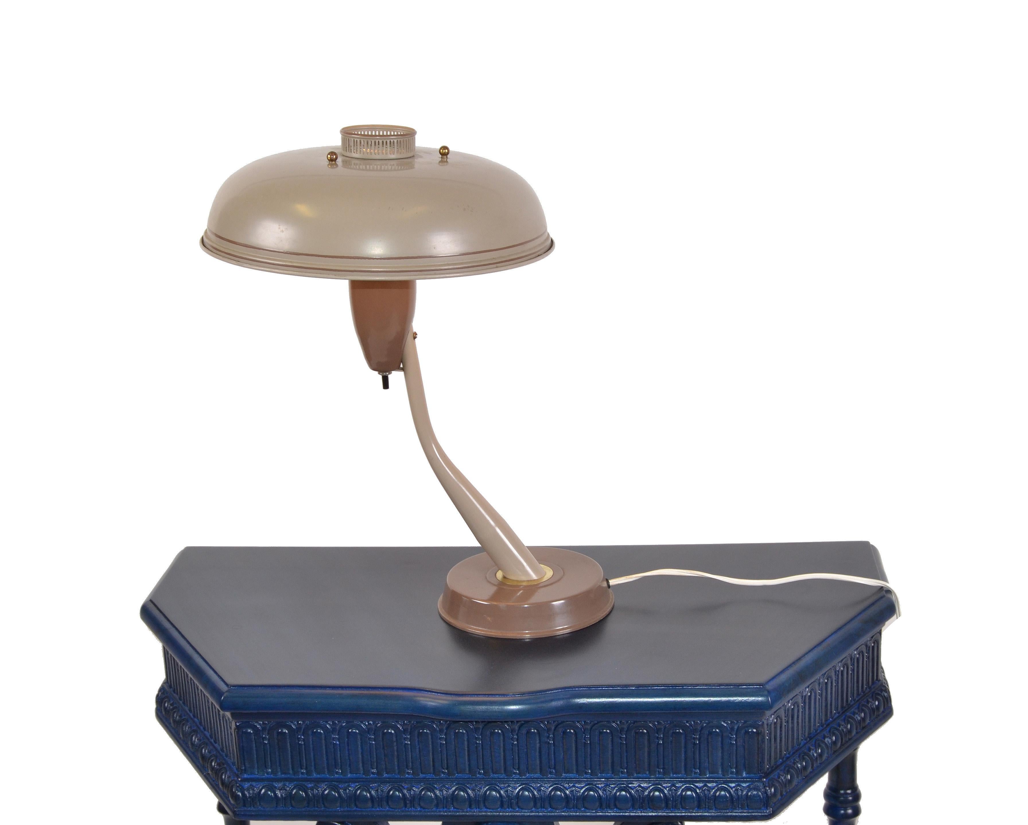  1950s Mid-Century Modern Space Age Brown Metal & Brass Flying Saucer Table Lamp For Sale 7