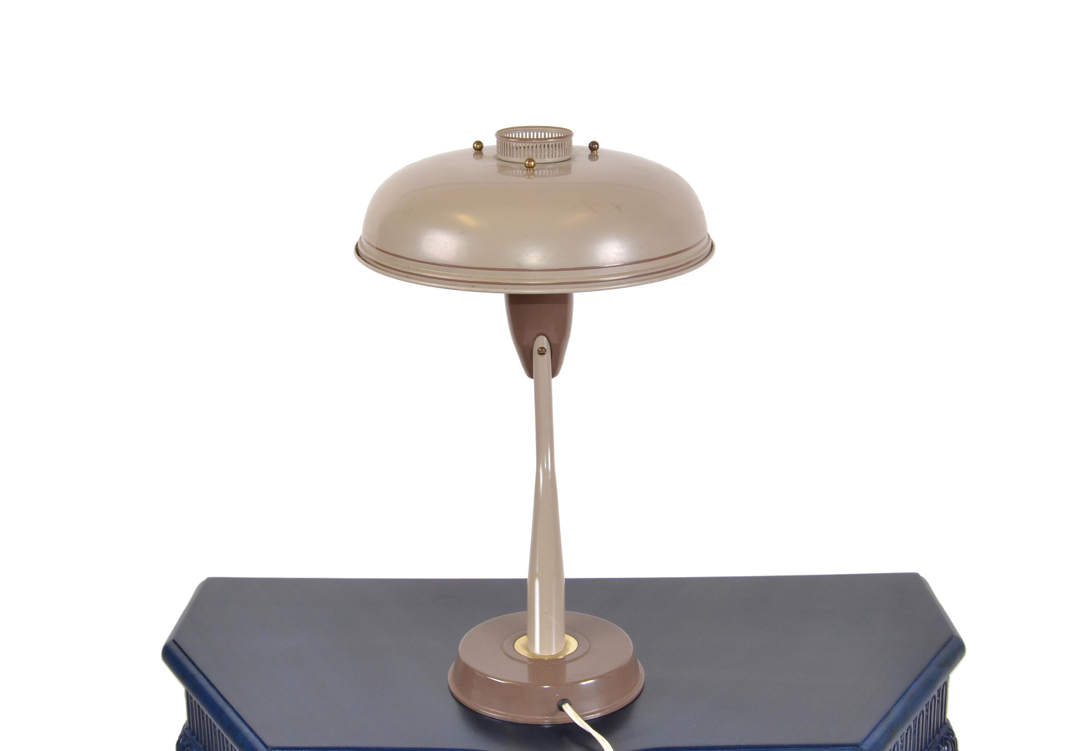  1950s Mid-Century Modern Space Age Brown Metal & Brass Flying Saucer Table Lamp For Sale 4
