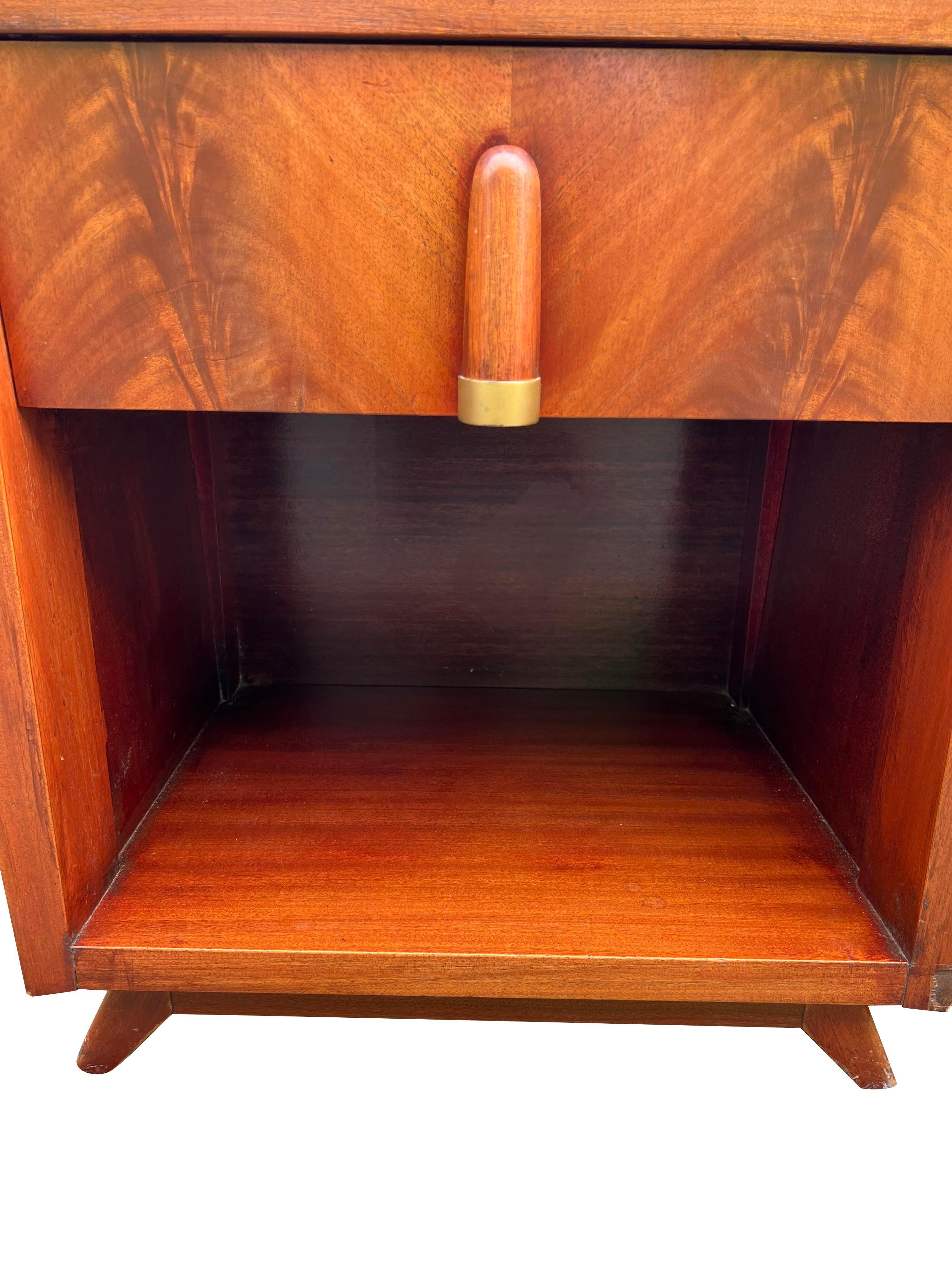 American 1950s Mid Century Modern Streamline Deco Nightstands Vintage a Pair
