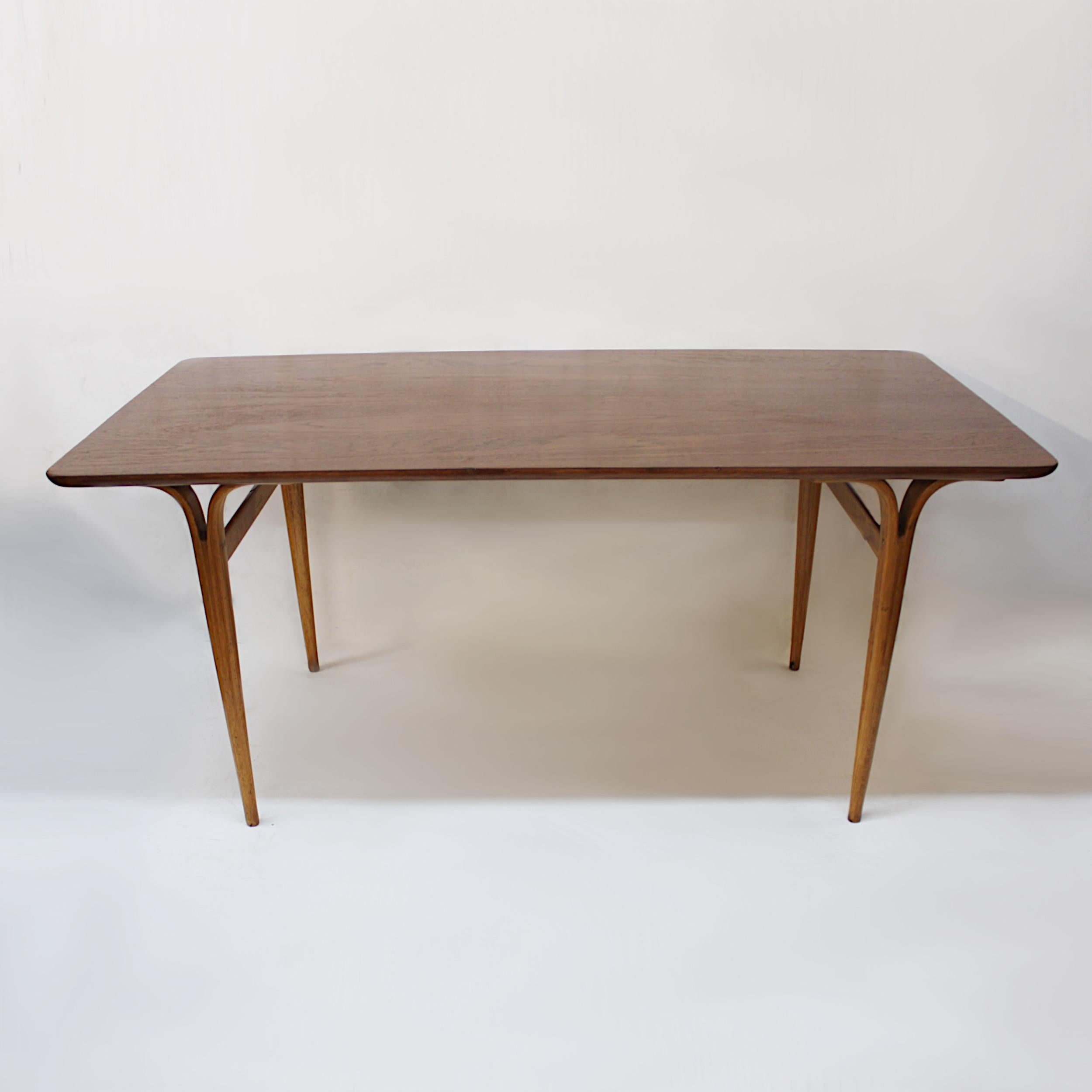 table cleft