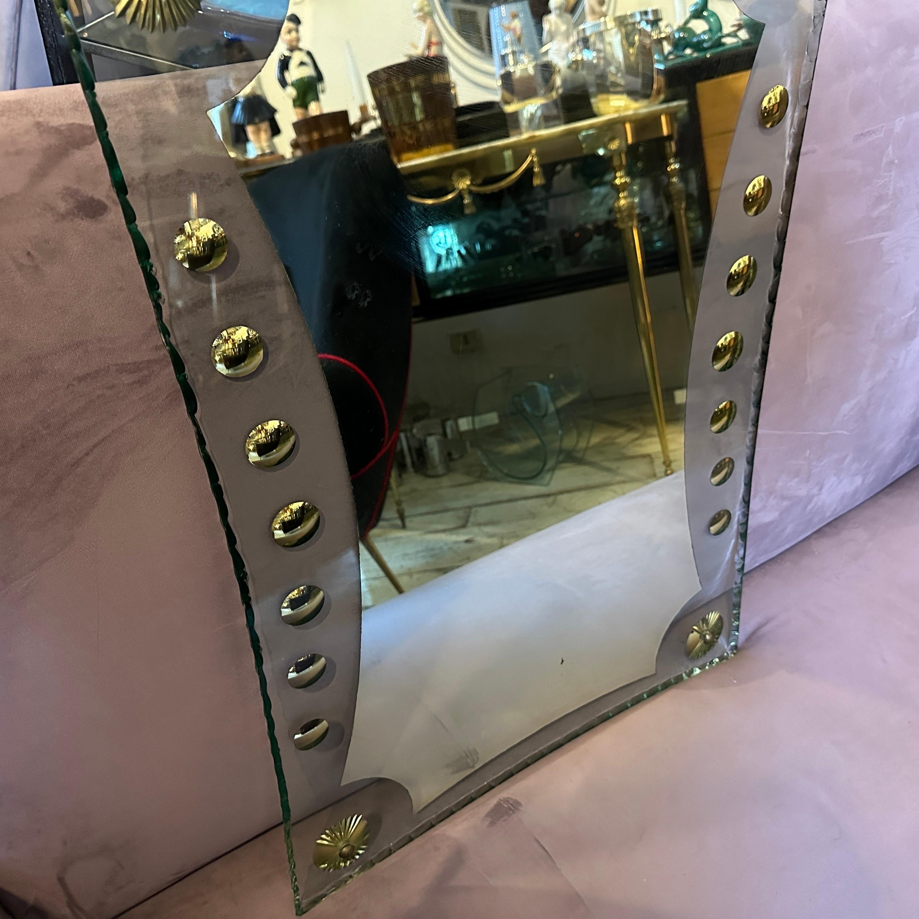 1950s Mid-Century Modern Verde Nilo Glass and Brass Wall Mirror by Cristal Arte For Sale 7