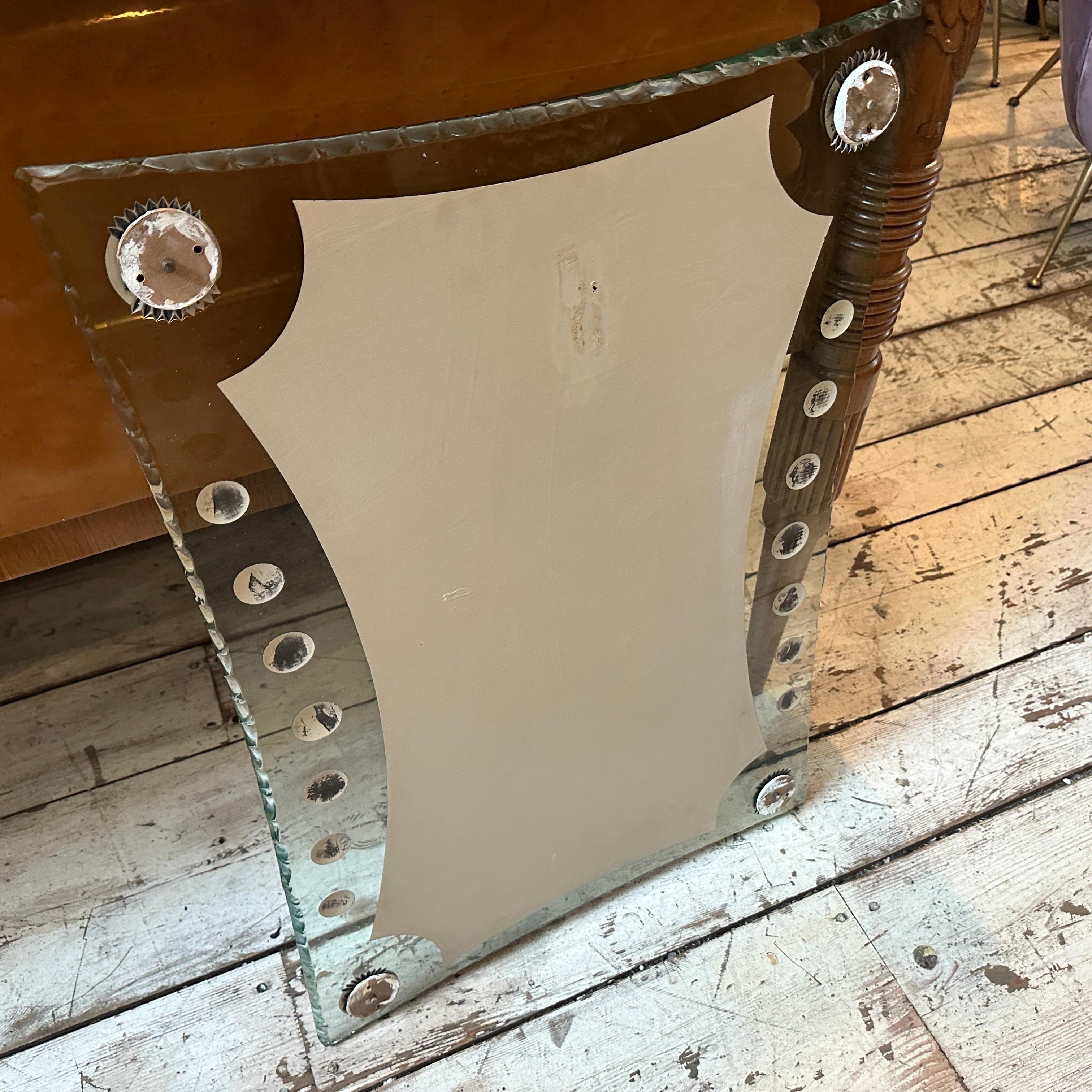 1950s Mid-Century Modern Verde Nilo Glass and Brass Wall Mirror by Cristal Arte For Sale 10