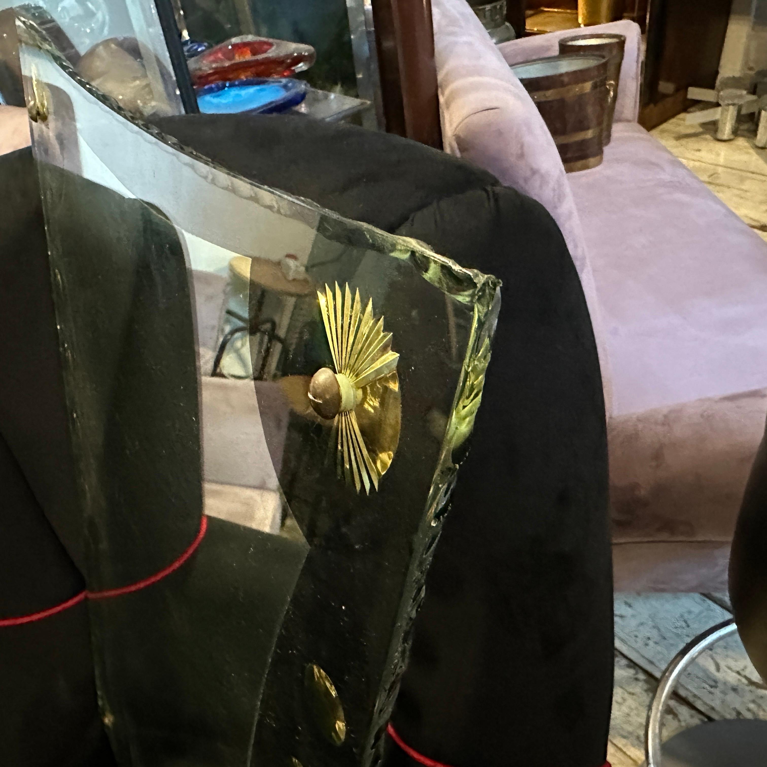 1950s Mid-Century Modern Verde Nilo Glass and Brass Wall Mirror by Cristal Arte For Sale 2