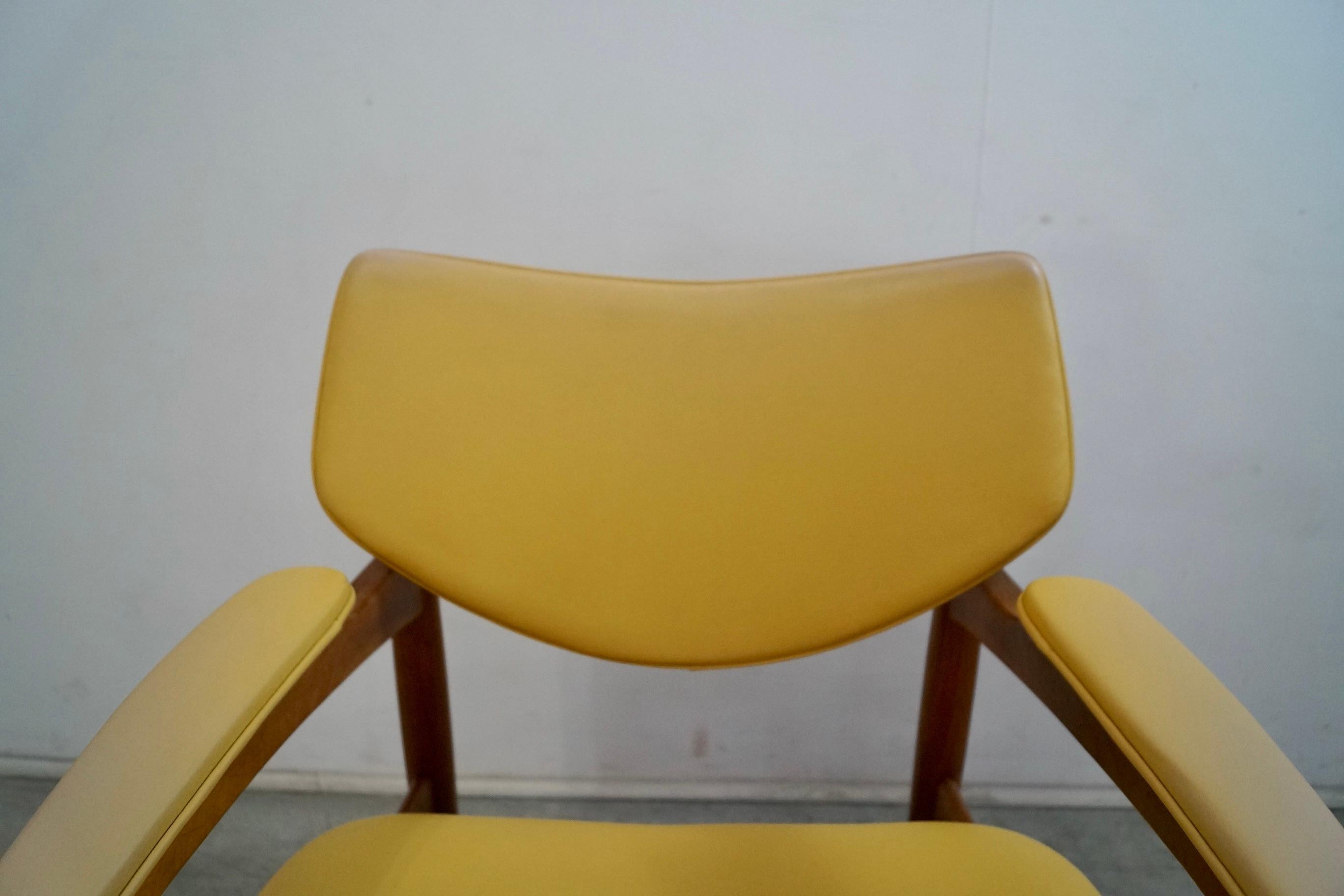 1950's Mid-Century Modern Walnut Armchair by Thonet For Sale 8