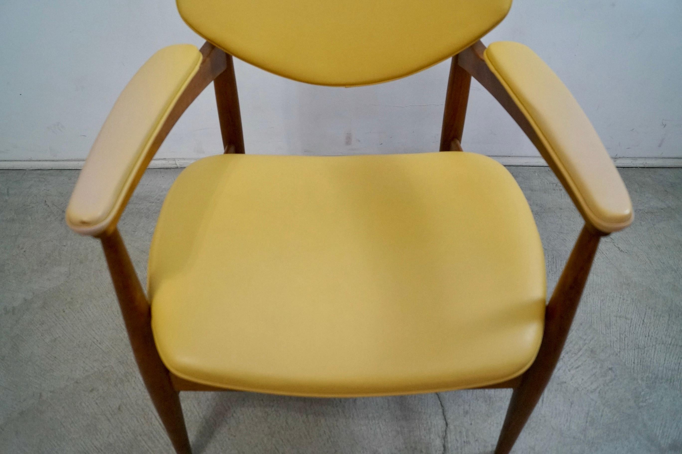 1950's Mid-Century Modern Walnut Armchair by Thonet For Sale 9