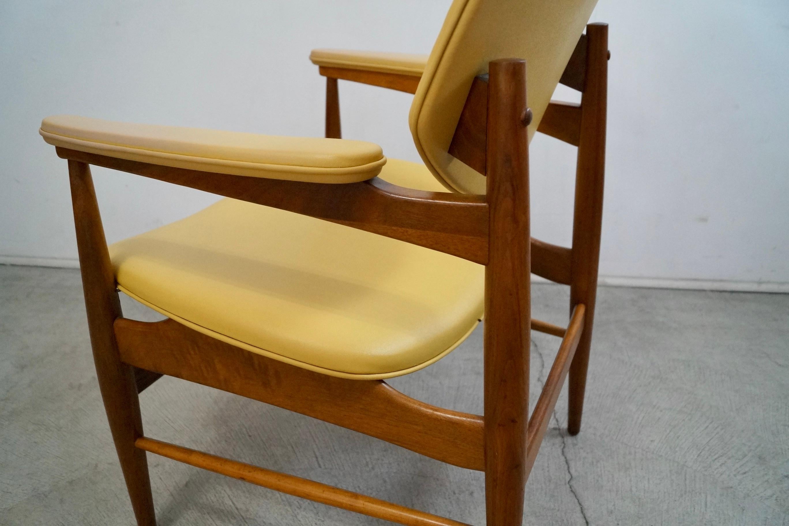 1950's Mid-Century Modern Walnut Armchair by Thonet For Sale 12