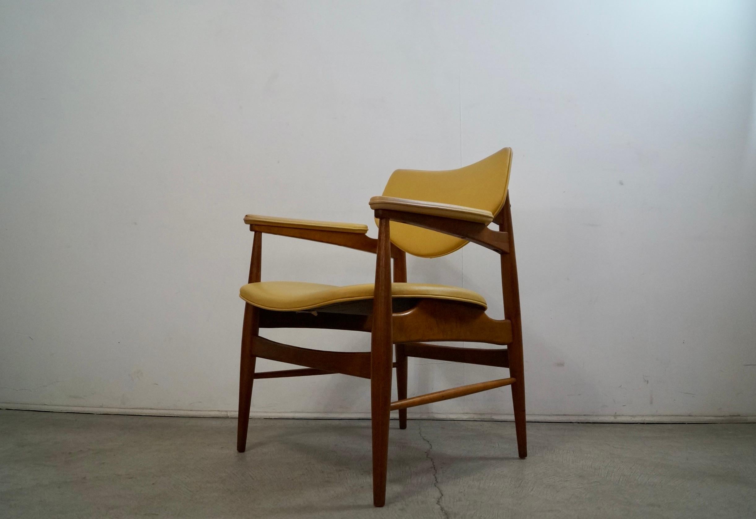 Mid-20th Century 1950's Mid-Century Modern Walnut Armchair by Thonet For Sale