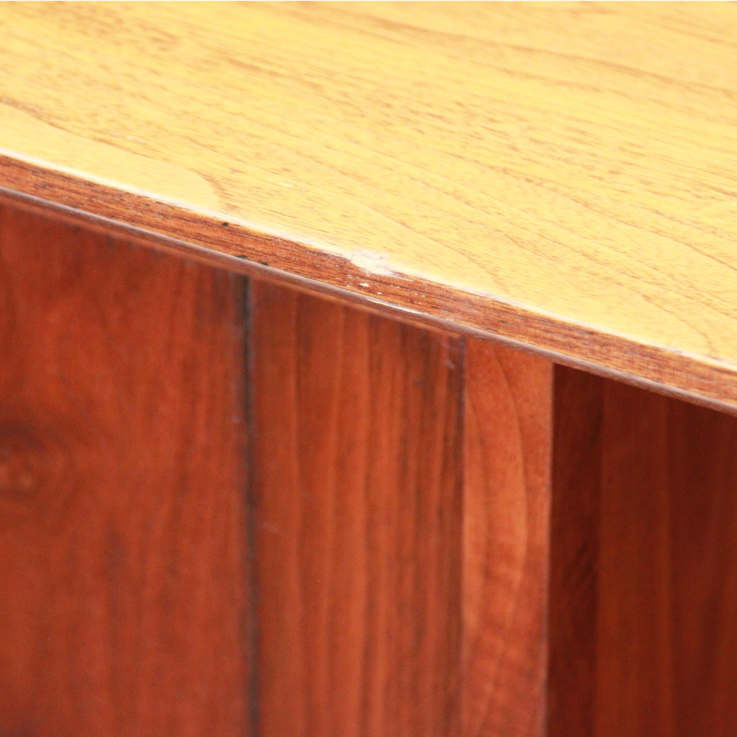 Scrivania direzionale in legno di noce di Edward Wormley per Dunbar, anni '50. in vendita 1