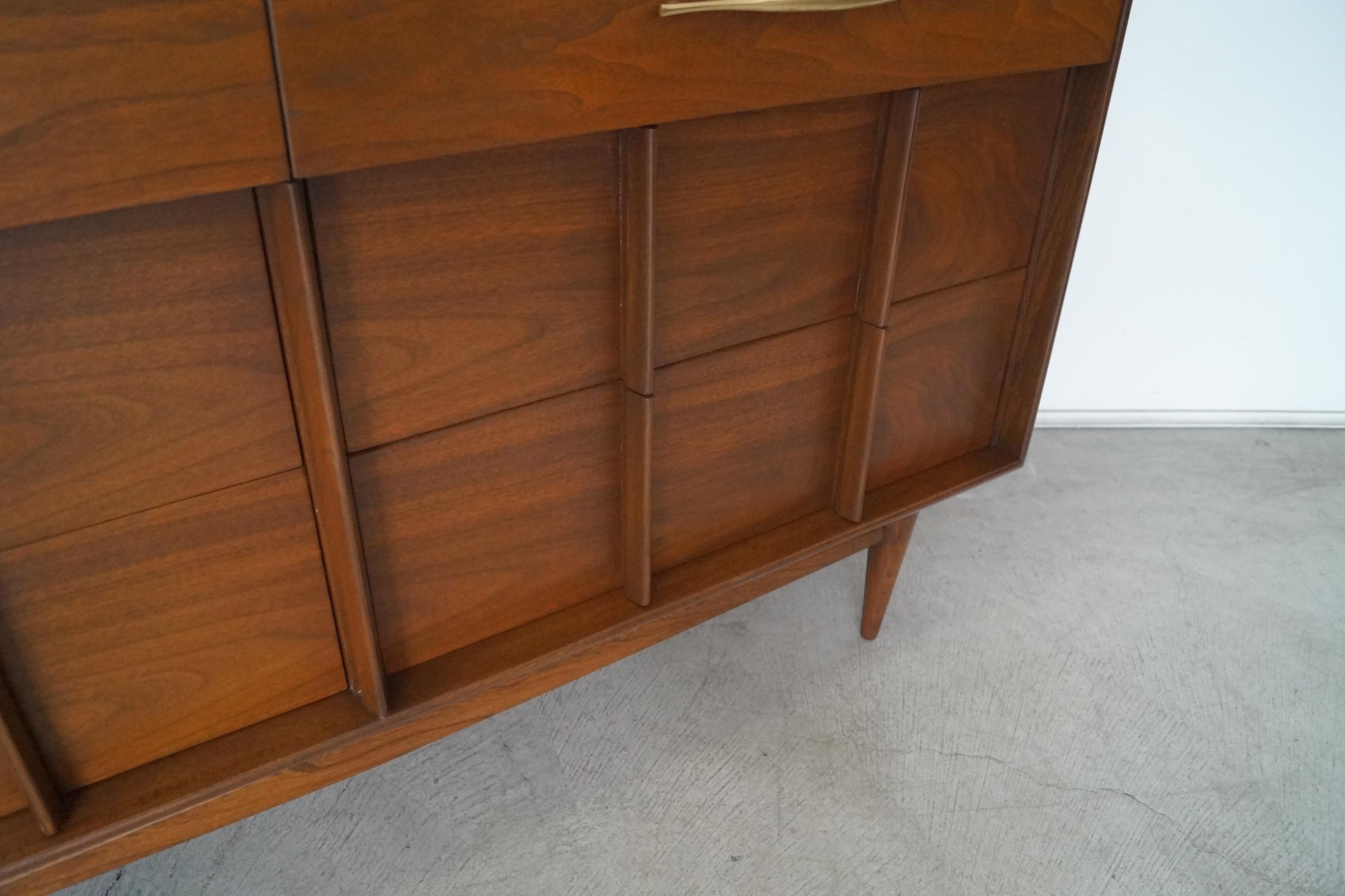 1950's Mid-Century Modern Walnut Kent Coffey Dresser 7