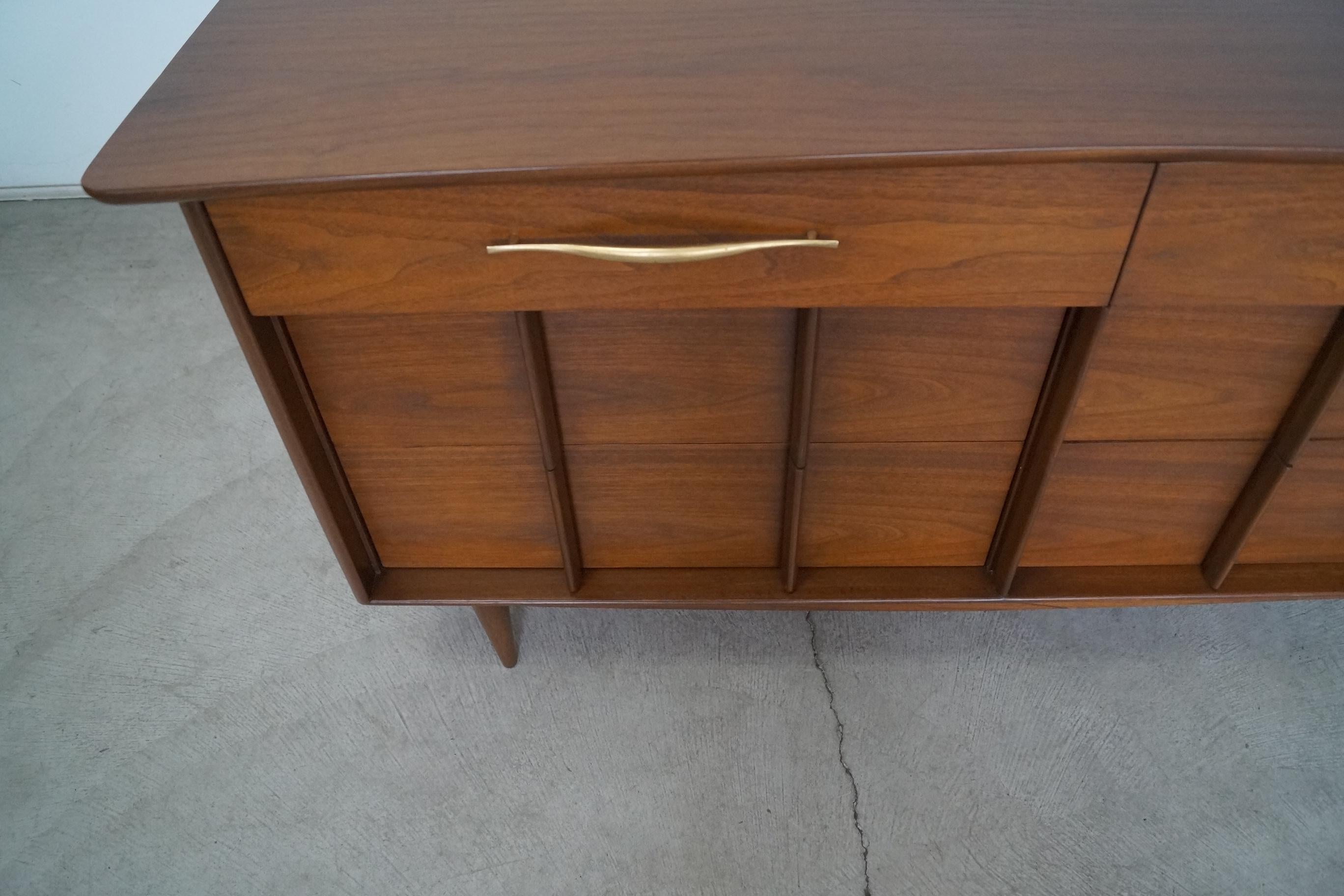 1950's Mid-Century Modern Walnut Kent Coffey Dresser 10