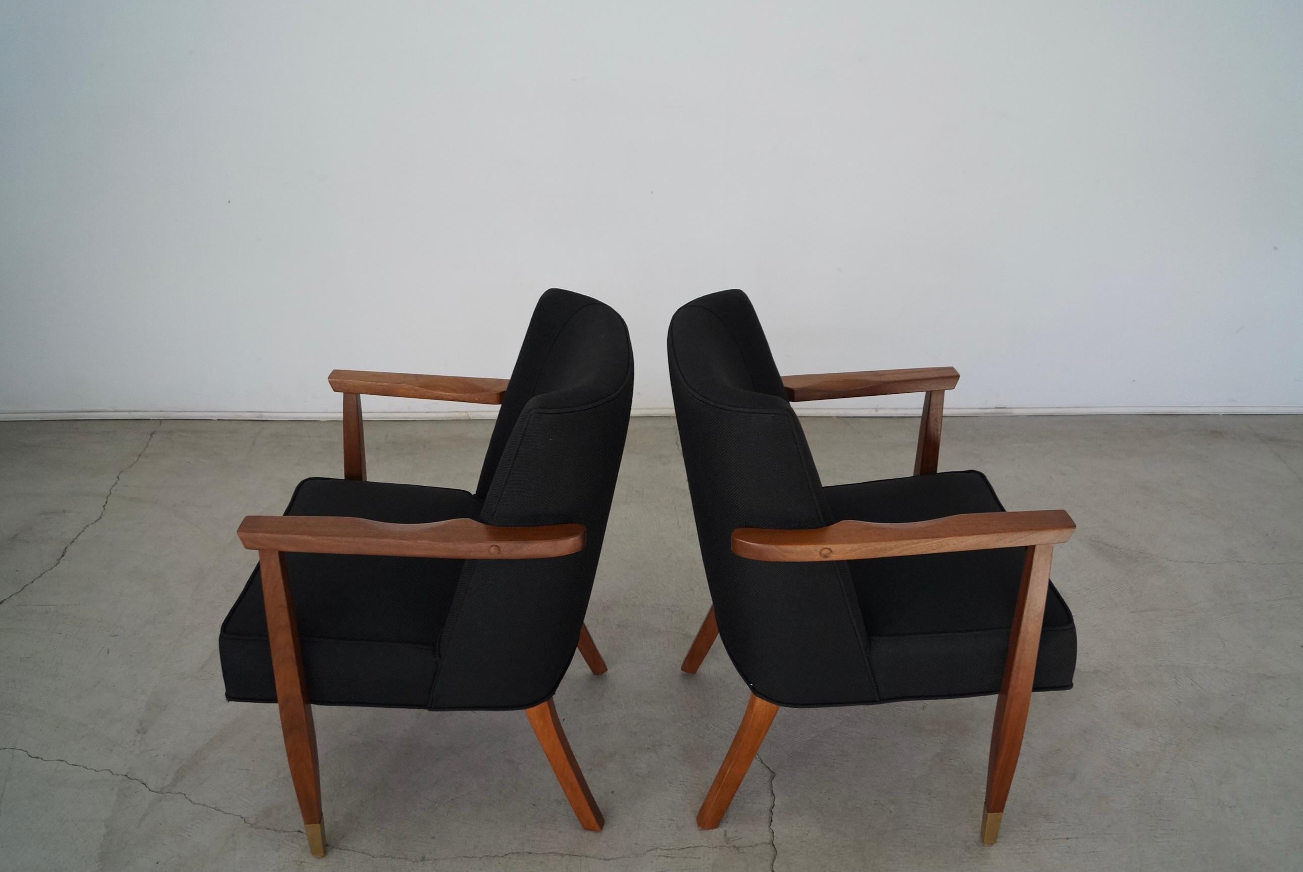 1950's Mid-Century Modern Walnut Side Armchairs, a Pair For Sale 1