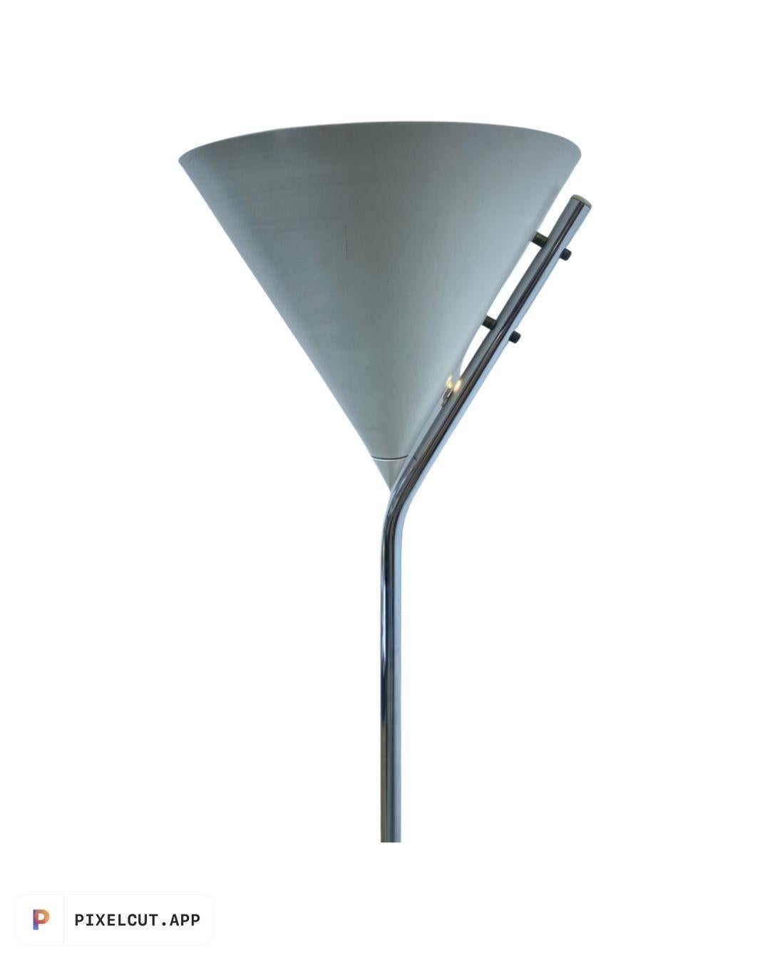 Lampadaire original Mid-Century Modern à double cône avec corps chromé.