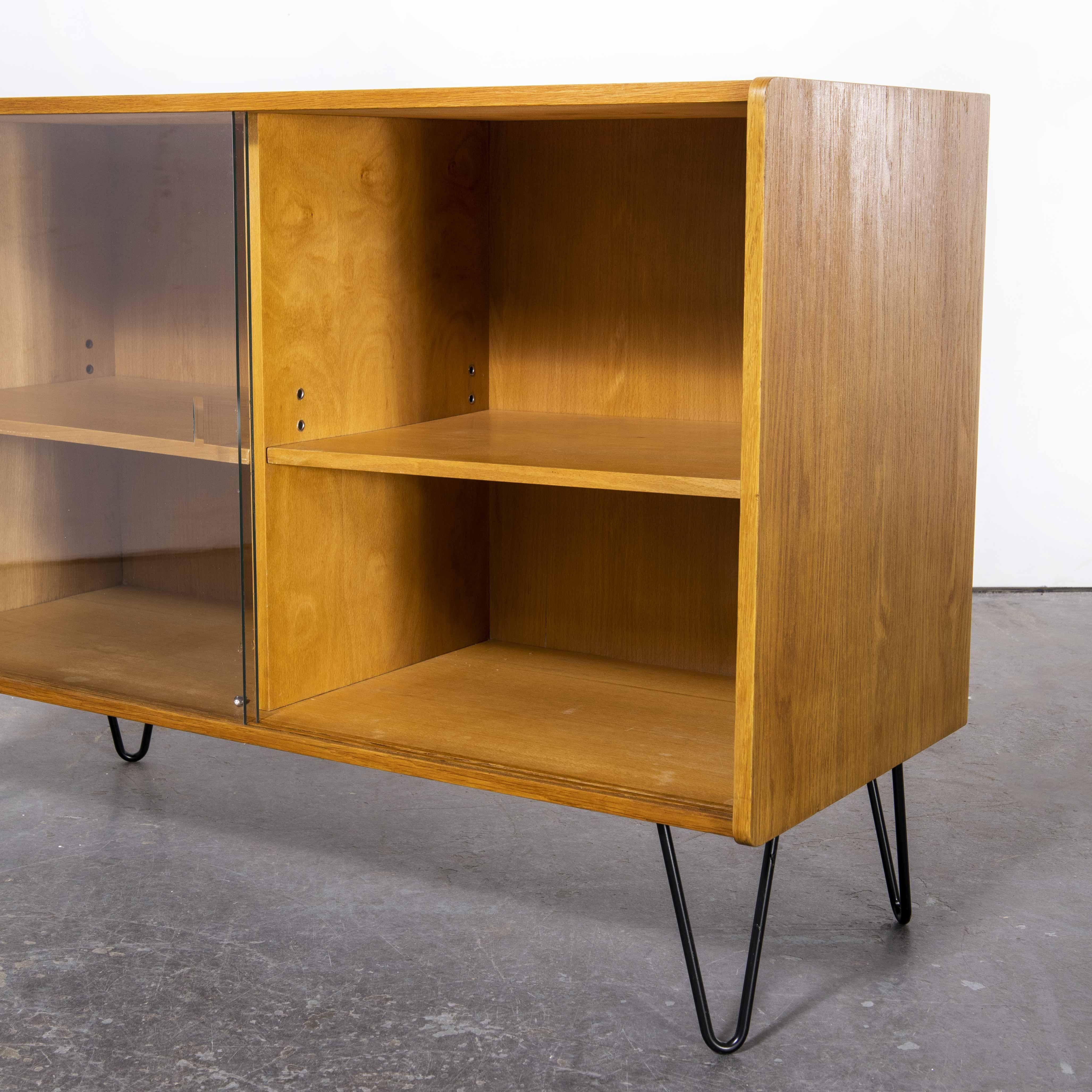 1950's Mid Century Open Small Cabinet by Interieur Praha In Good Condition In Hook, Hampshire
