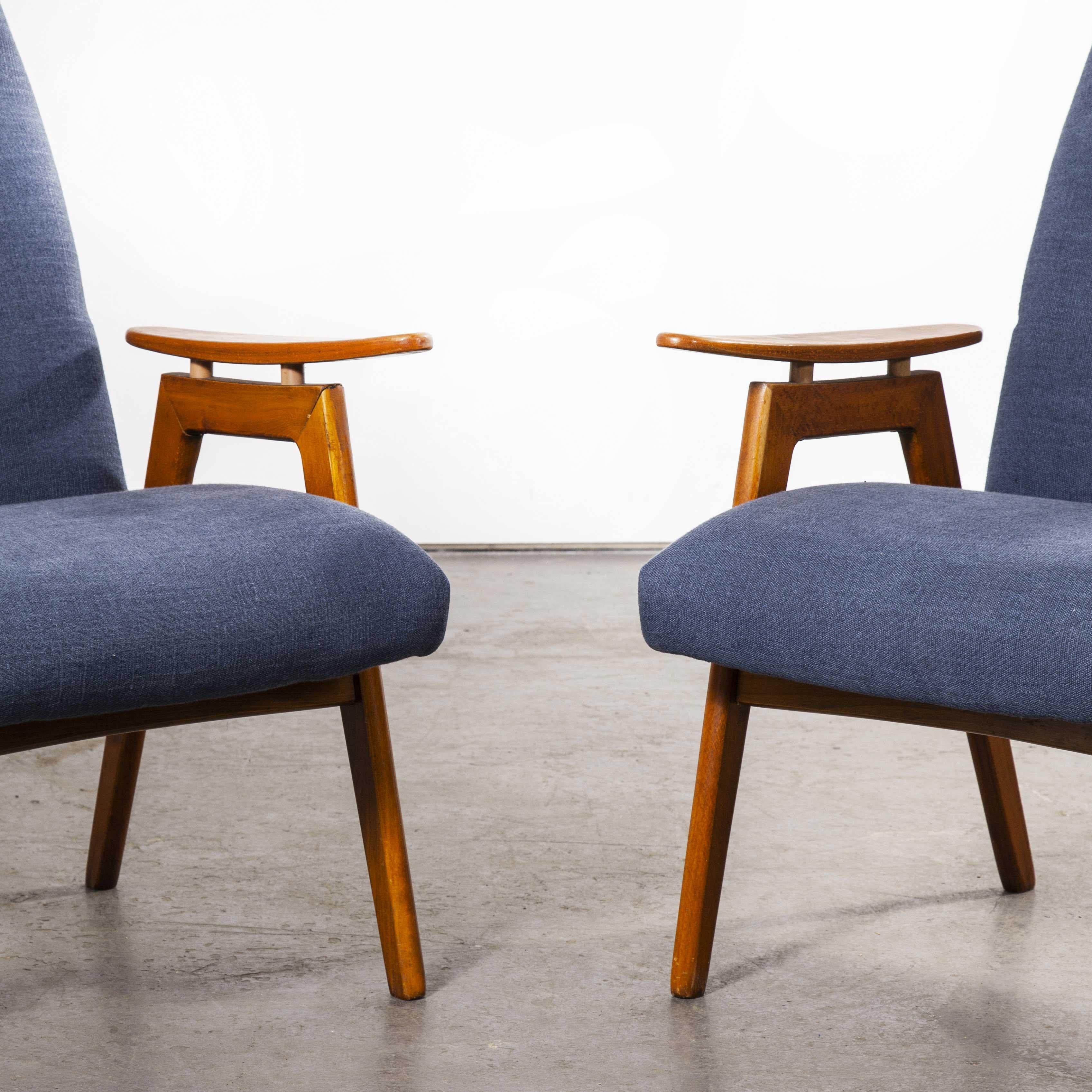 1950s Midcentury Pair of Armchairs, Blue Cotton Linen Upholstery In Good Condition In Hook, Hampshire