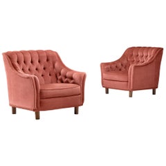 1950s Mid-Century Pair of Lounge Chairs in Tufted Dusty Pink Velvet and Oak