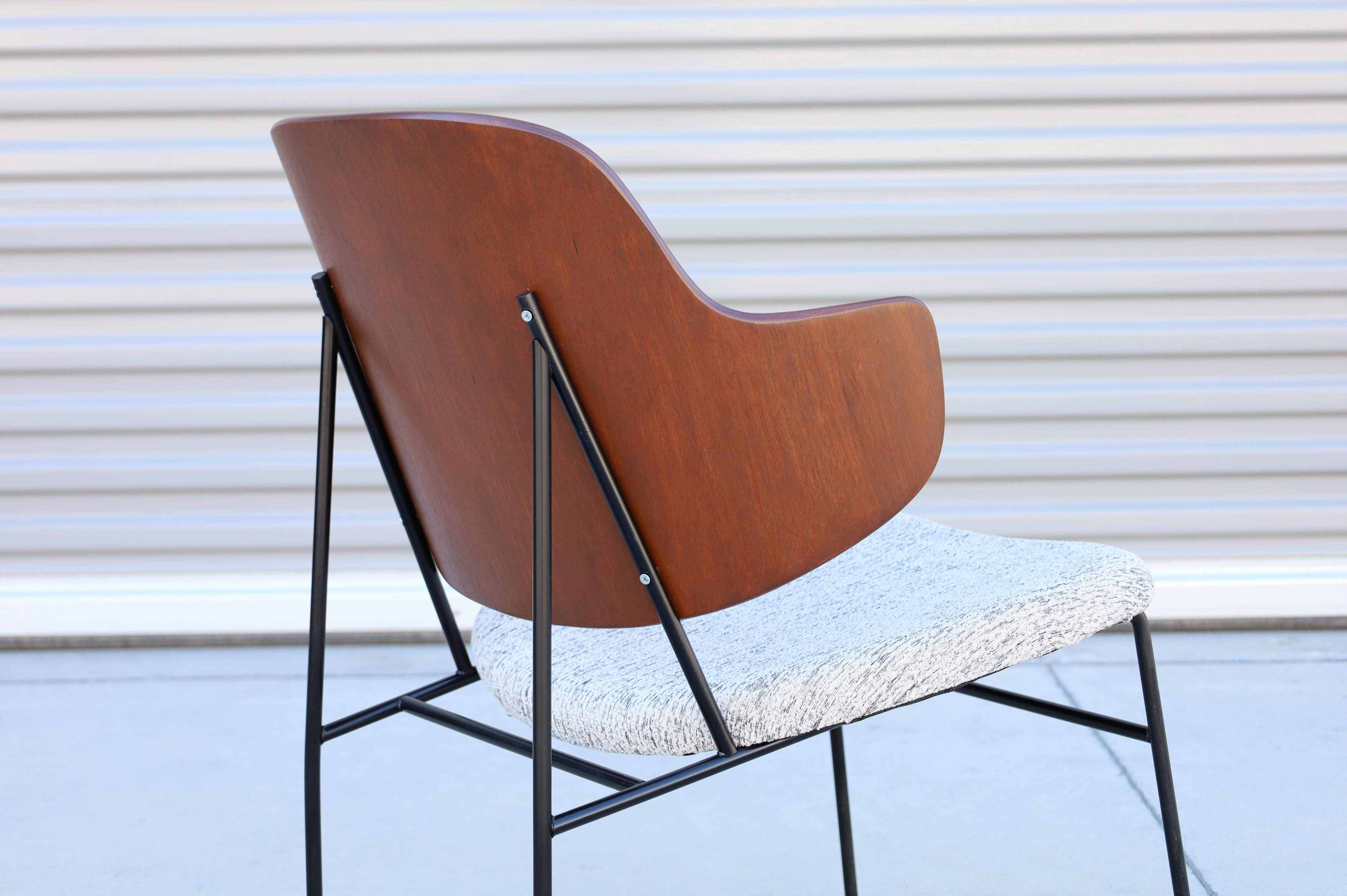 1950s Mid Century Penguin Chairs by Kofod Larsen for Selig- Set of 2 im Angebot 7