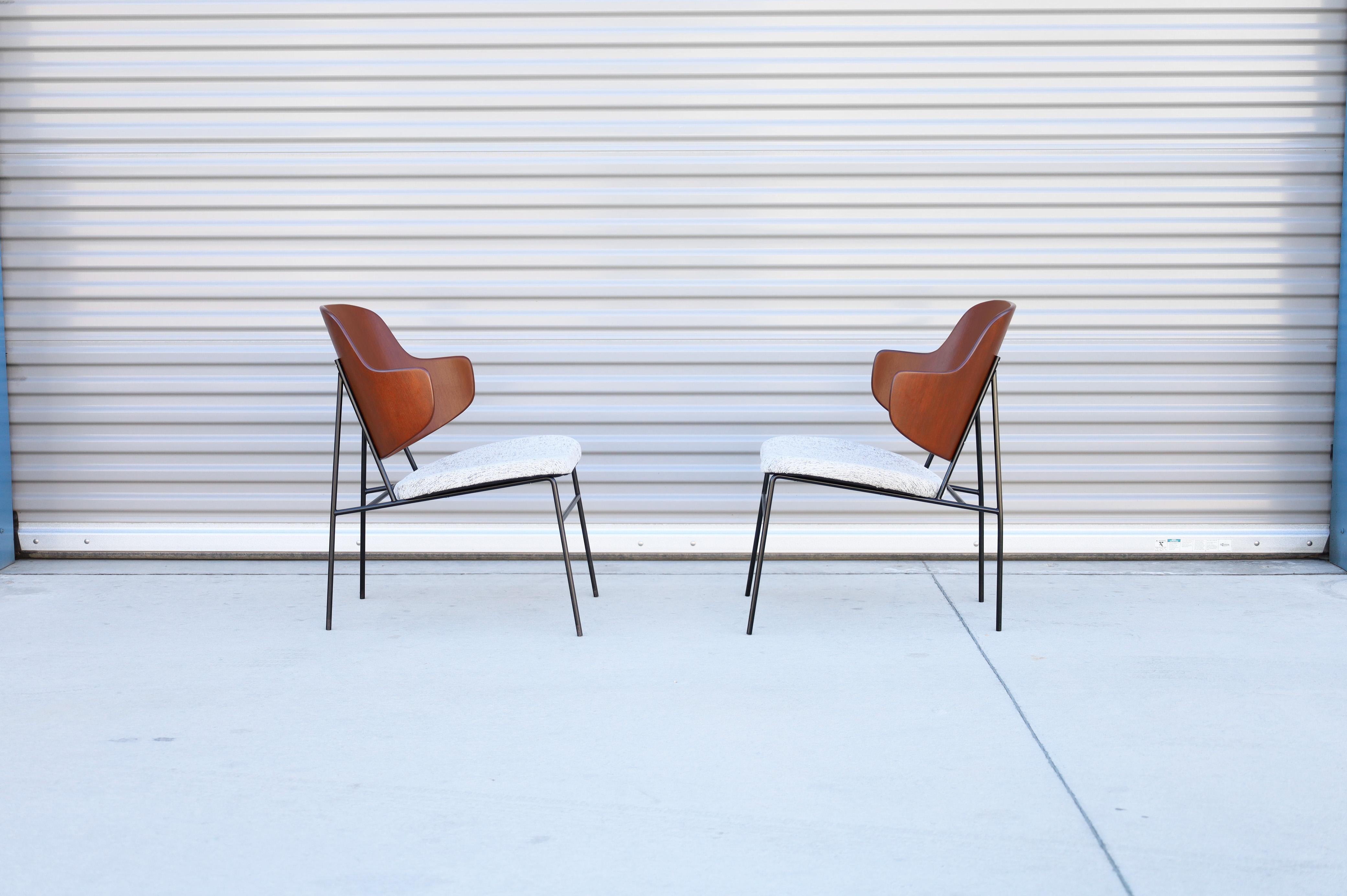 1950s Mid Century Penguin Chairs by Kofod Larsen for Selig- Set of 2 (Dänisch) im Angebot