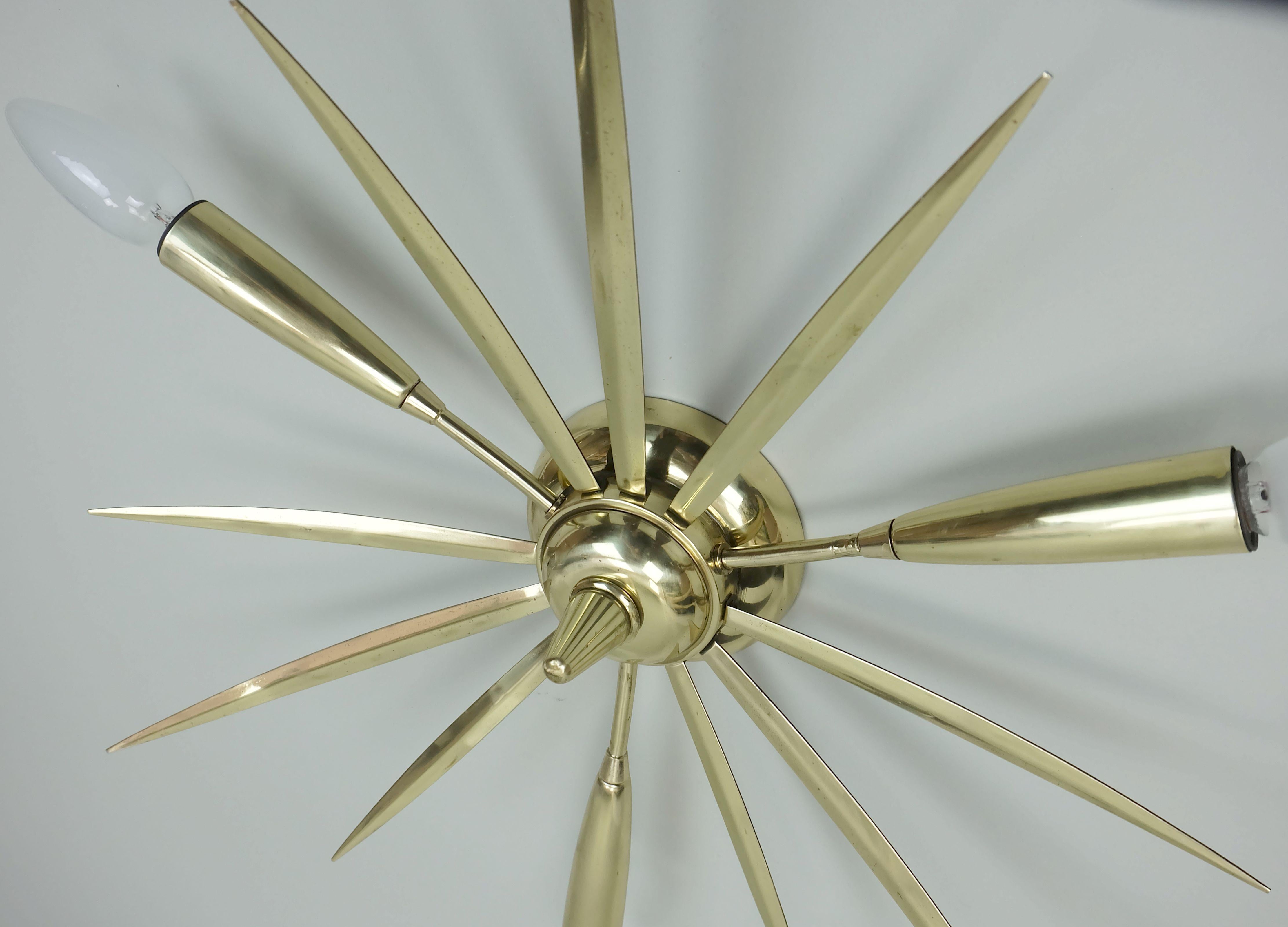 1950er Jahre Mitte des Jahrhunderts Sputnik 3-Licht Messing FLUSH MOUNT im Angebot 3