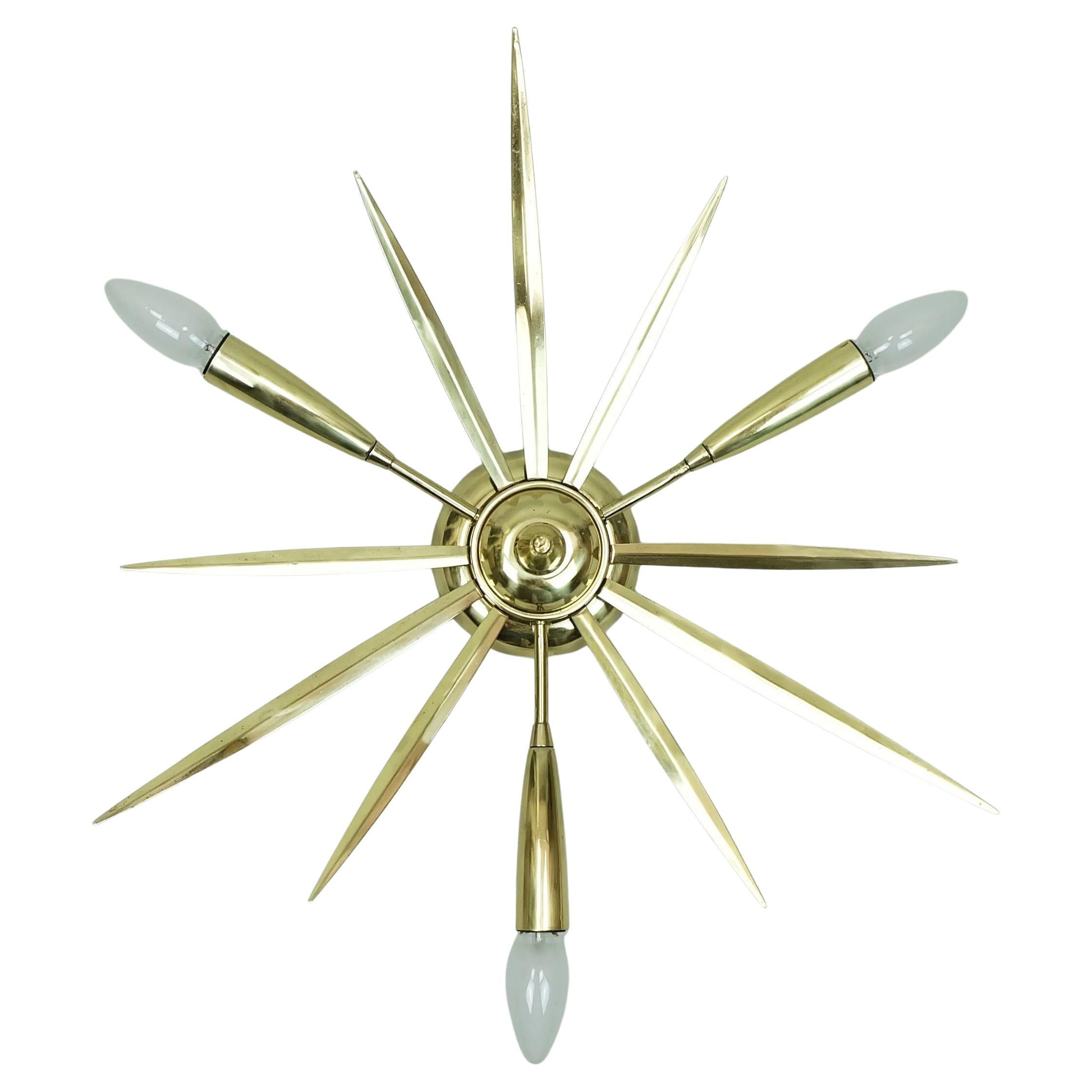1950er Jahre Mitte des Jahrhunderts Sputnik 3-Licht Messing FLUSH MOUNT im Angebot