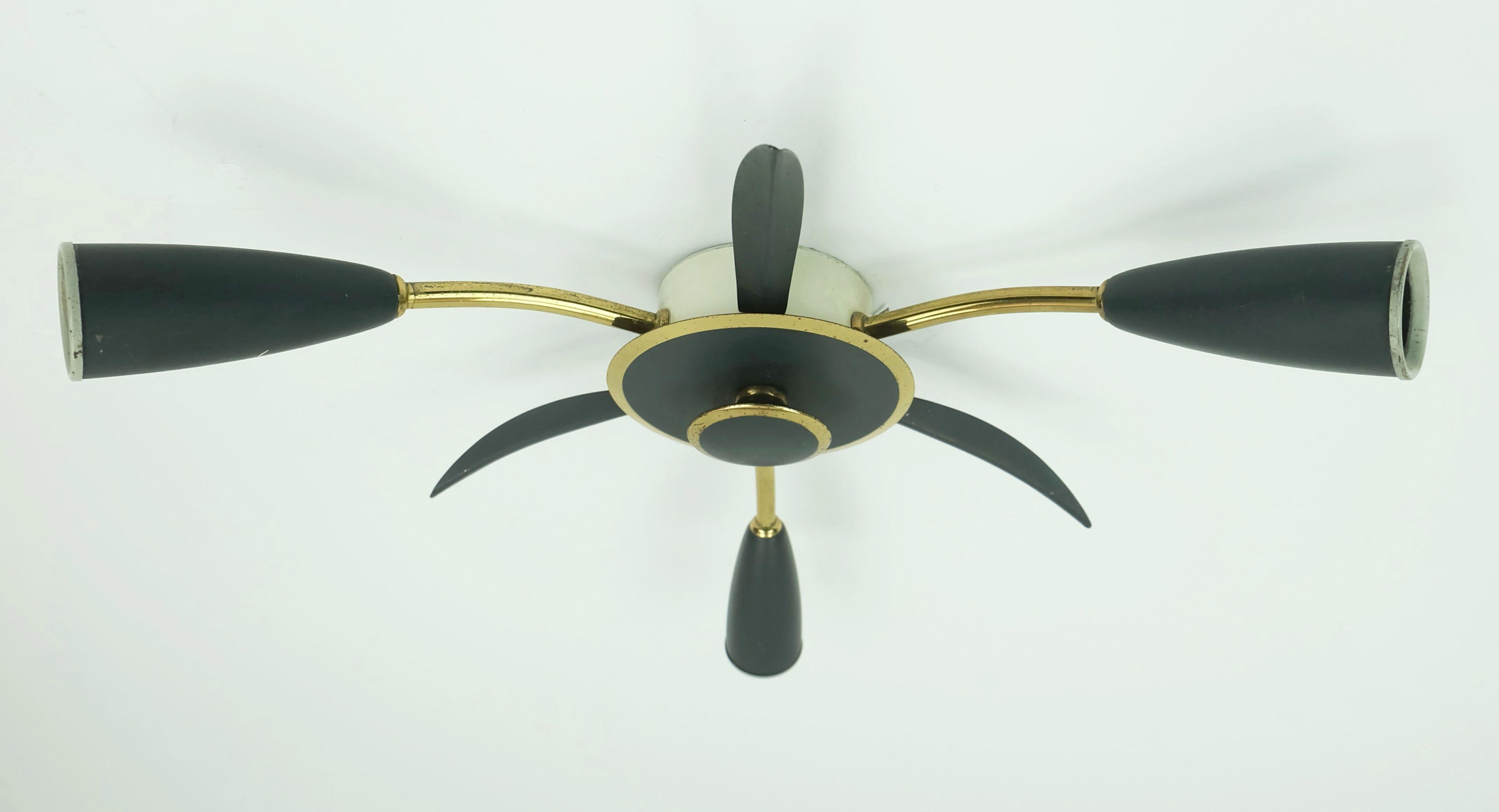 Allemand BRAS DE PLAFOND Sputnik à 3 lumières, laiton et métal gris foncé, années 50, milieu du siècle dernier en vente