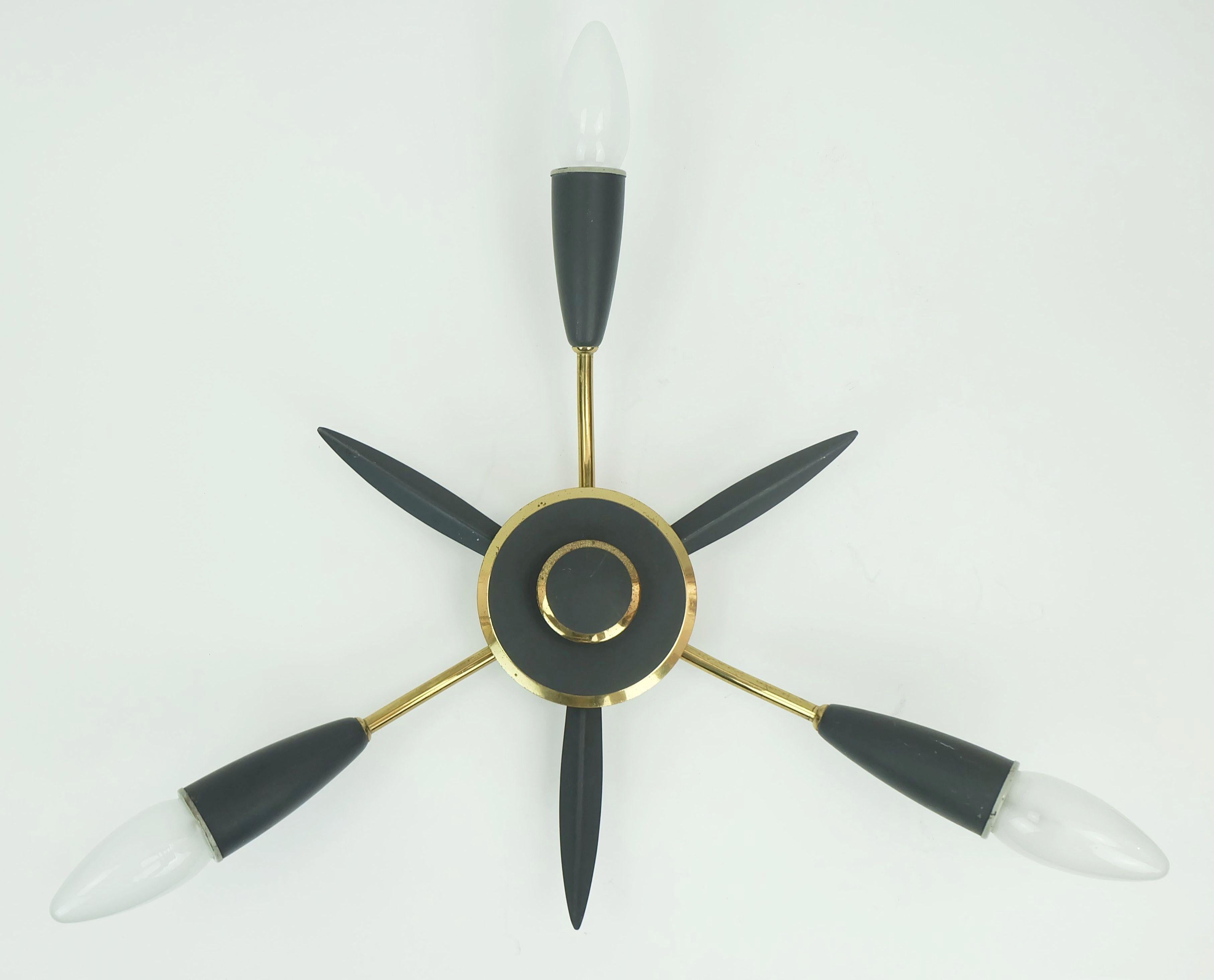 BRAS DE PLAFOND Sputnik à 3 lumières, laiton et métal gris foncé, années 50, milieu du siècle dernier en vente 2