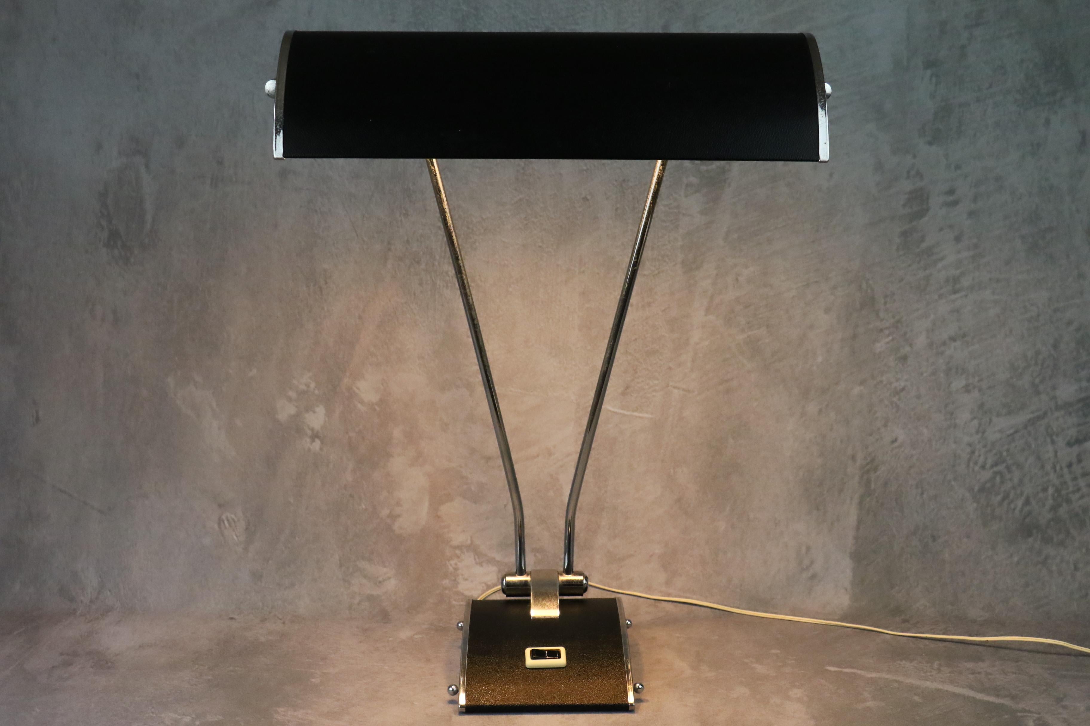 1950s Mid-century table lamp by Eileen Gray, JUMO, France.  1
