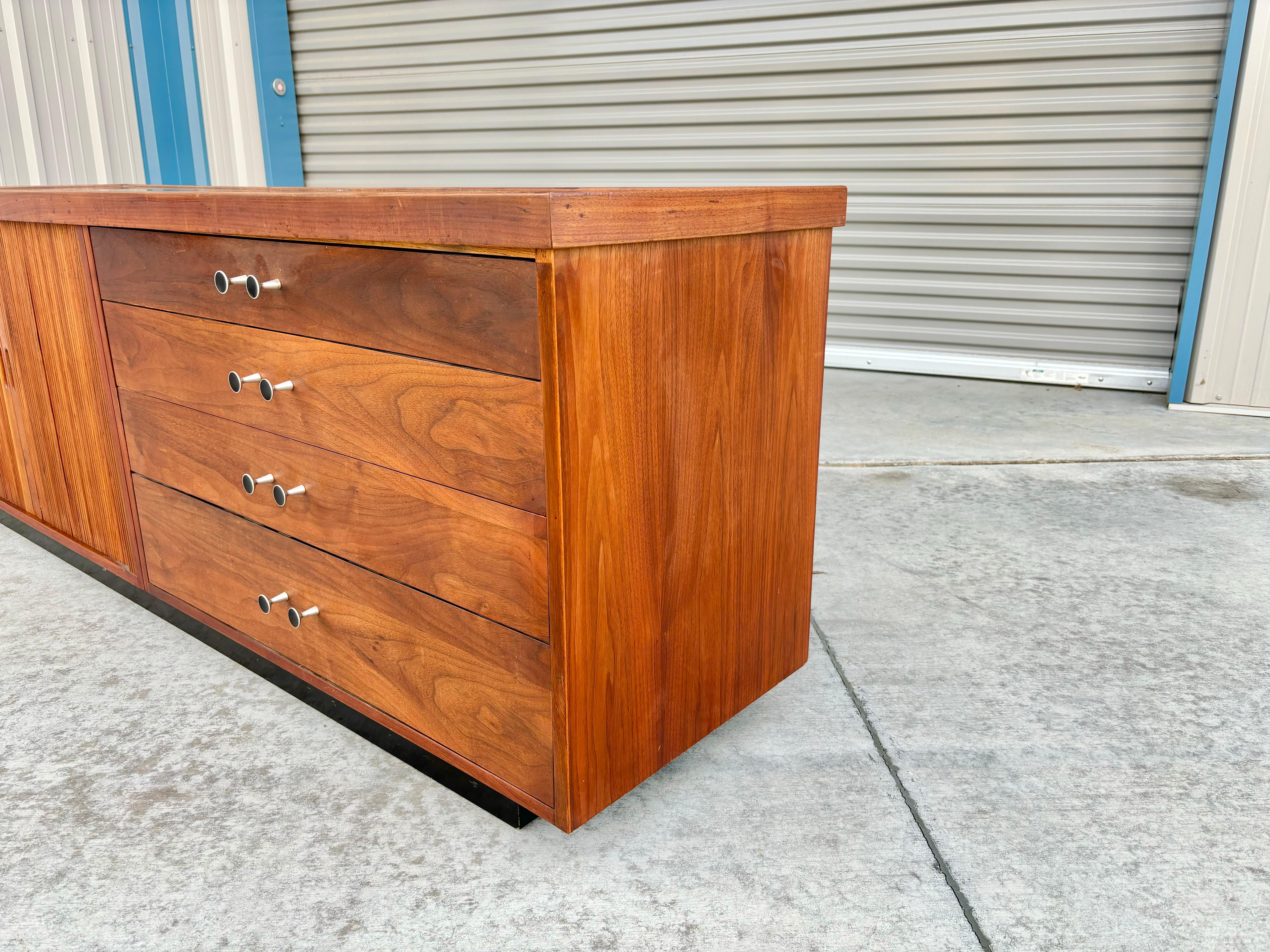 1950s Mid Century Tambour Door Credenza by Glenn of California For Sale 4