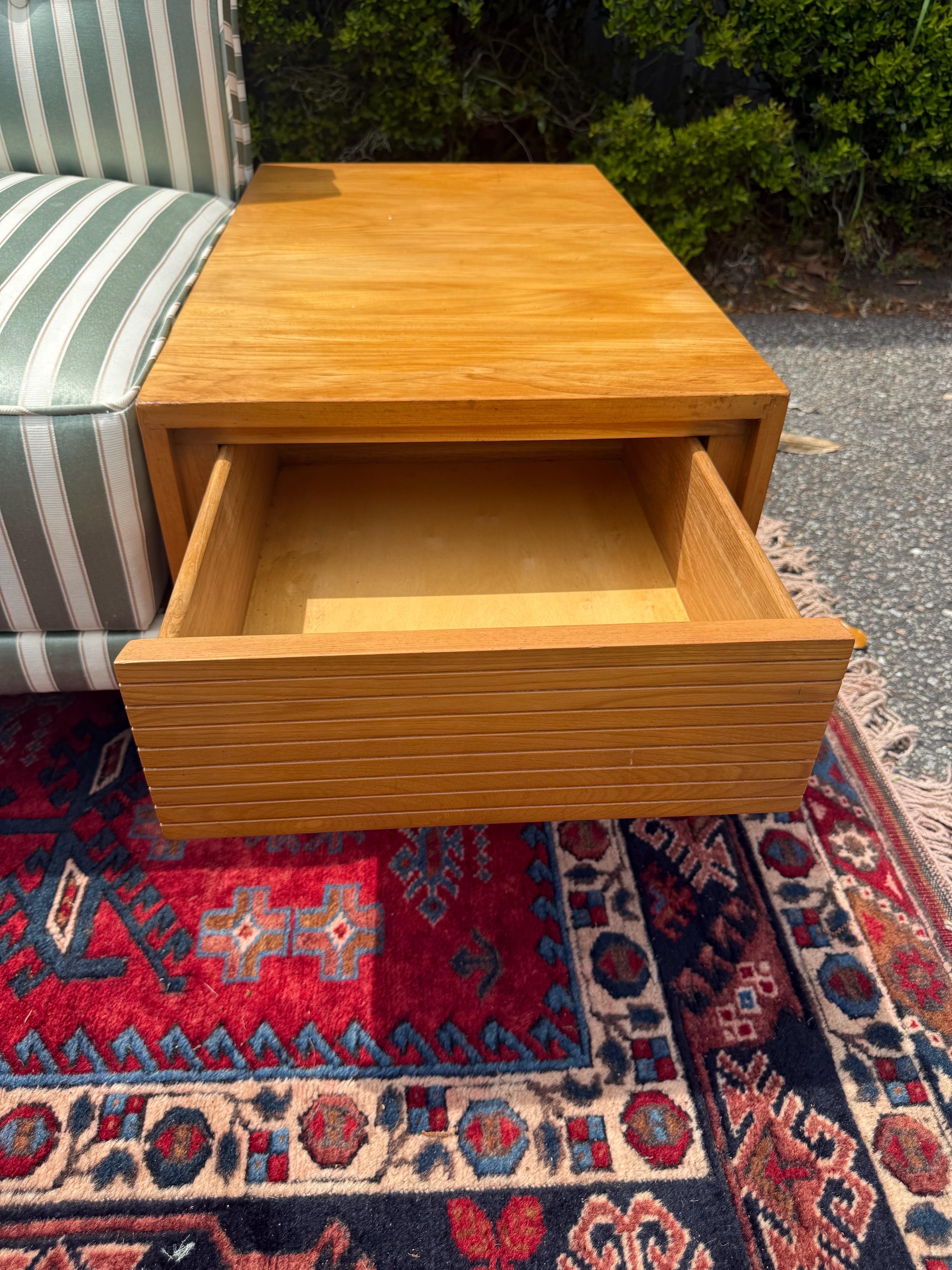 1950s Mid-Century Upholstered Chaise With Attached Table For Sale 1