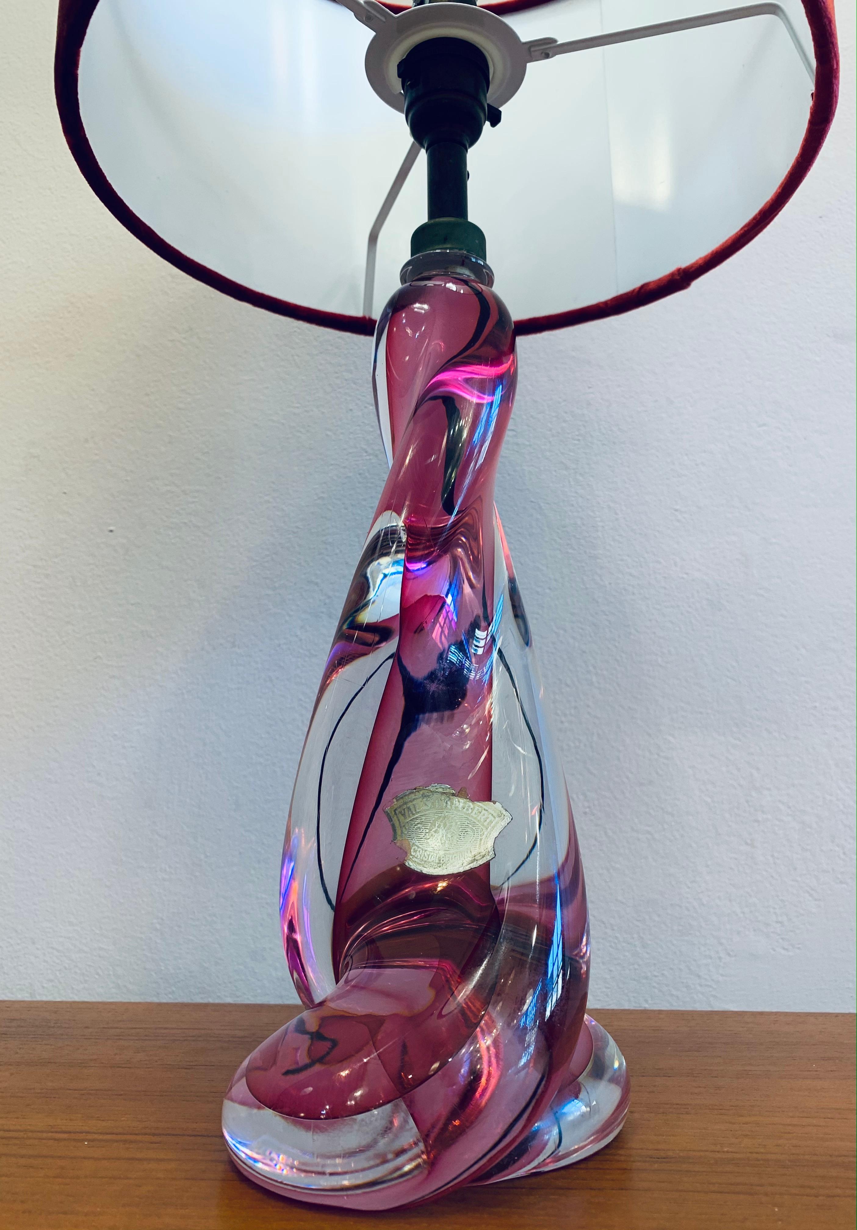 1950s Midcentury Val St Lambert Twisted Pink and Clear Glass Lamp Base Inc Shade In Good Condition In London, GB