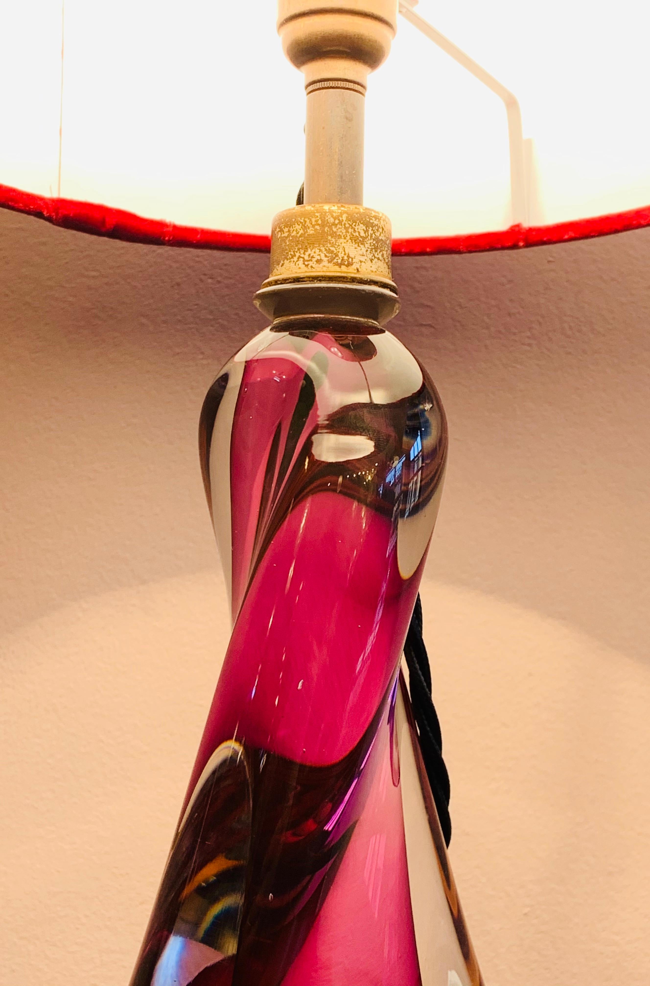 1950s Val St Lambert, purple and clear glass, twisted crystal lamp base with a vintage brass light fitting. Hand blown in heavy lead crystal glass in Belgium. The brand new deep pink velvet shade is included. The lamp is definitely a Val St Lambert