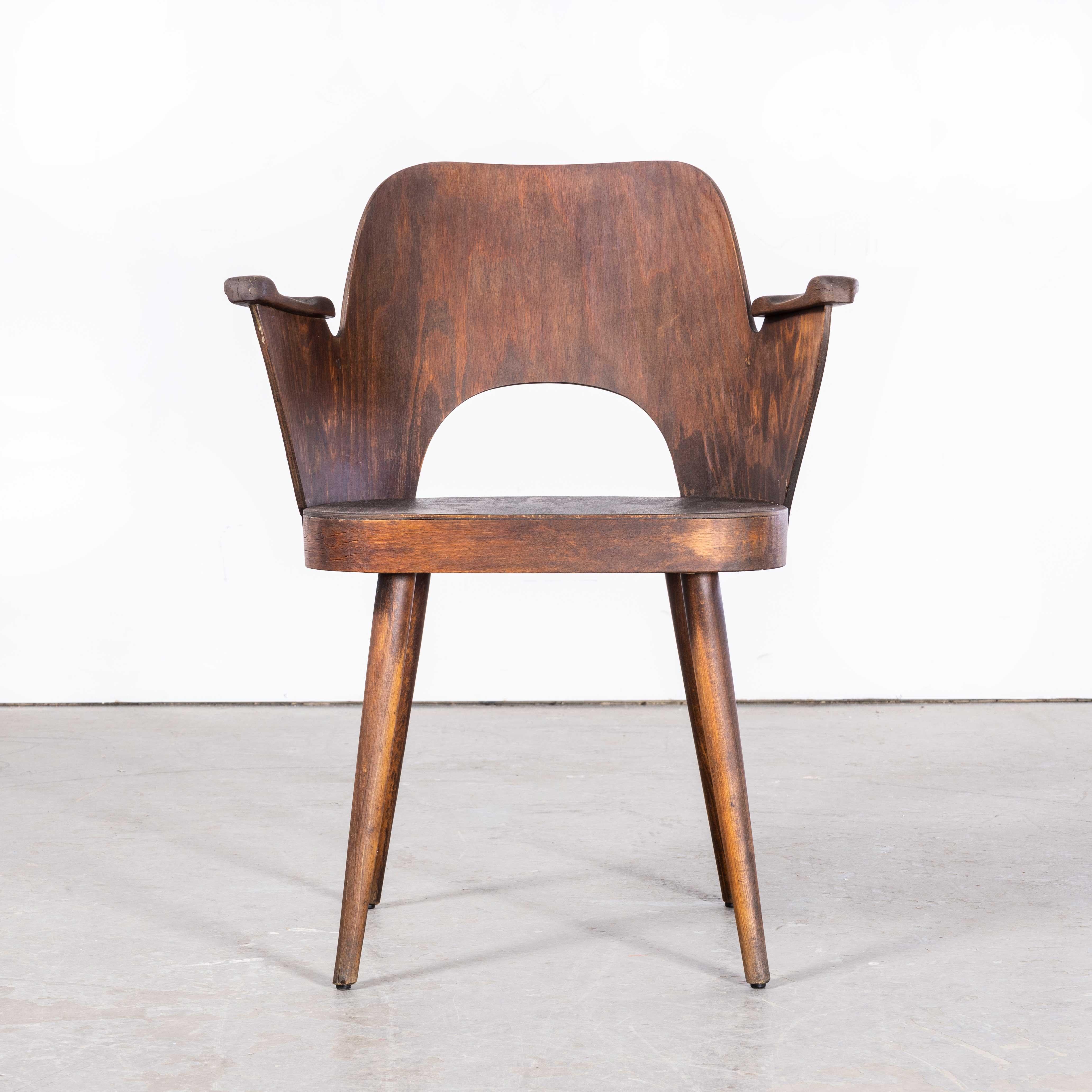 1950’s Mid Oak Original Arm Chair – Oswald Haerdtl Model 515
1950’s Mid Oak Original Arm Chair – Oswald Haerdtl Model 515. This chairs was produced by the famous Czech firm Ton, still trading today and producing beautiful furniture, they are an