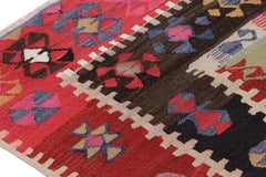 Tapis d'Anatolie du milieu du siècle dernier rouge vert vintage tribal Tapis & Kilim, années 1950