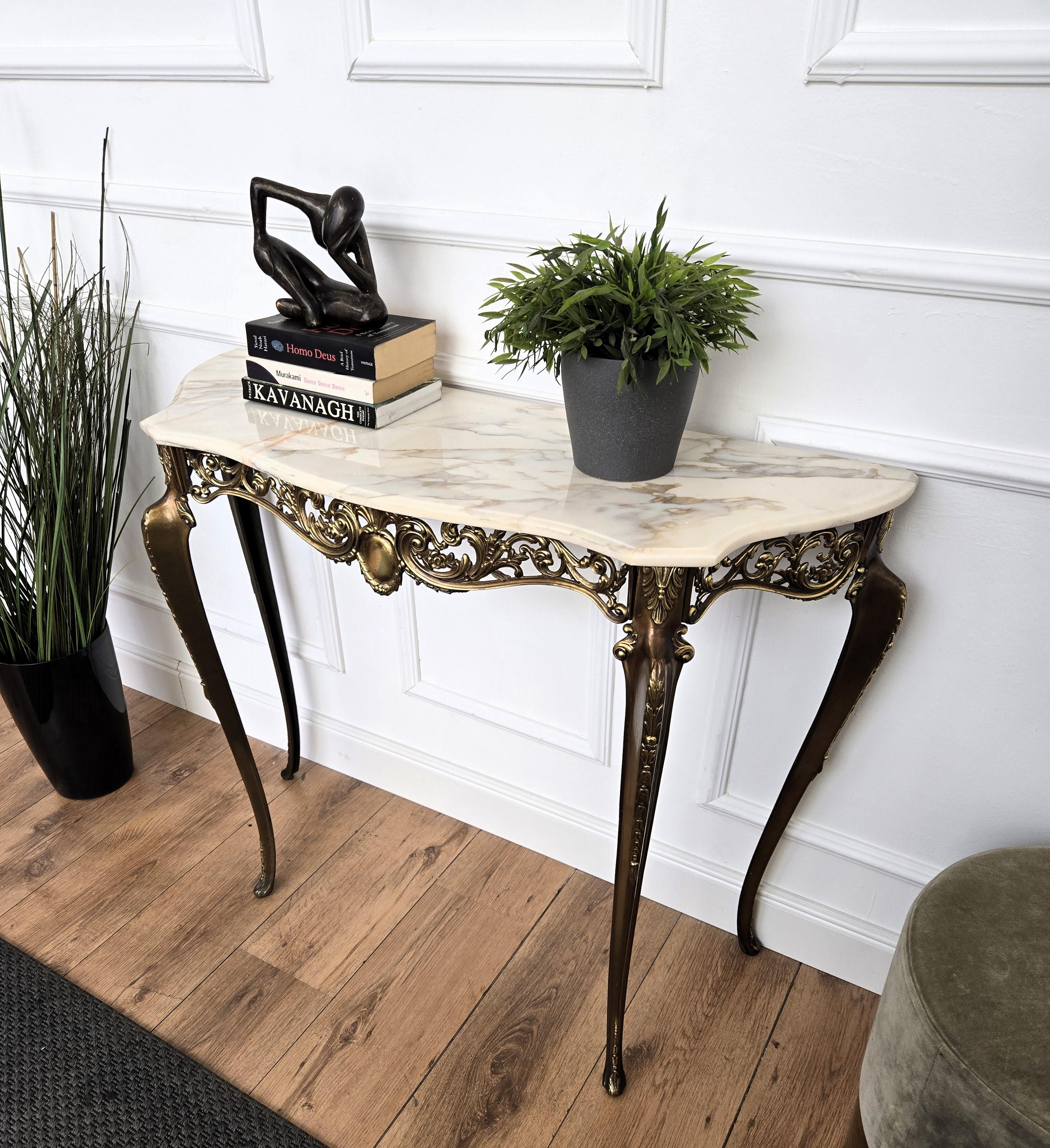 1950s Midcentury Italian Brass Demilune Console Table with Marble Top In Good Condition For Sale In Carimate, Como