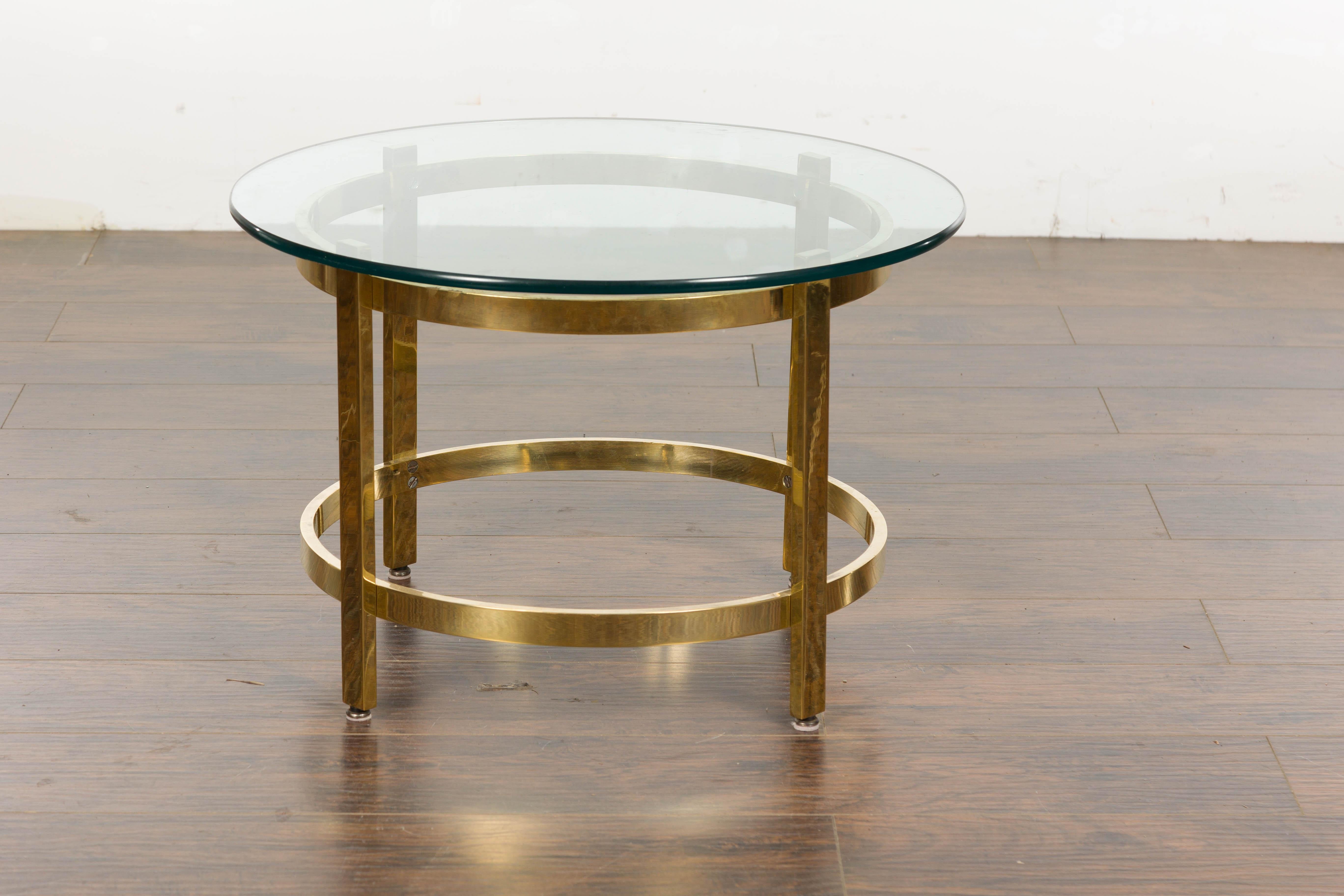 1950s Midcentury Italian Brass Side Table with Round Glass Top For Sale 3