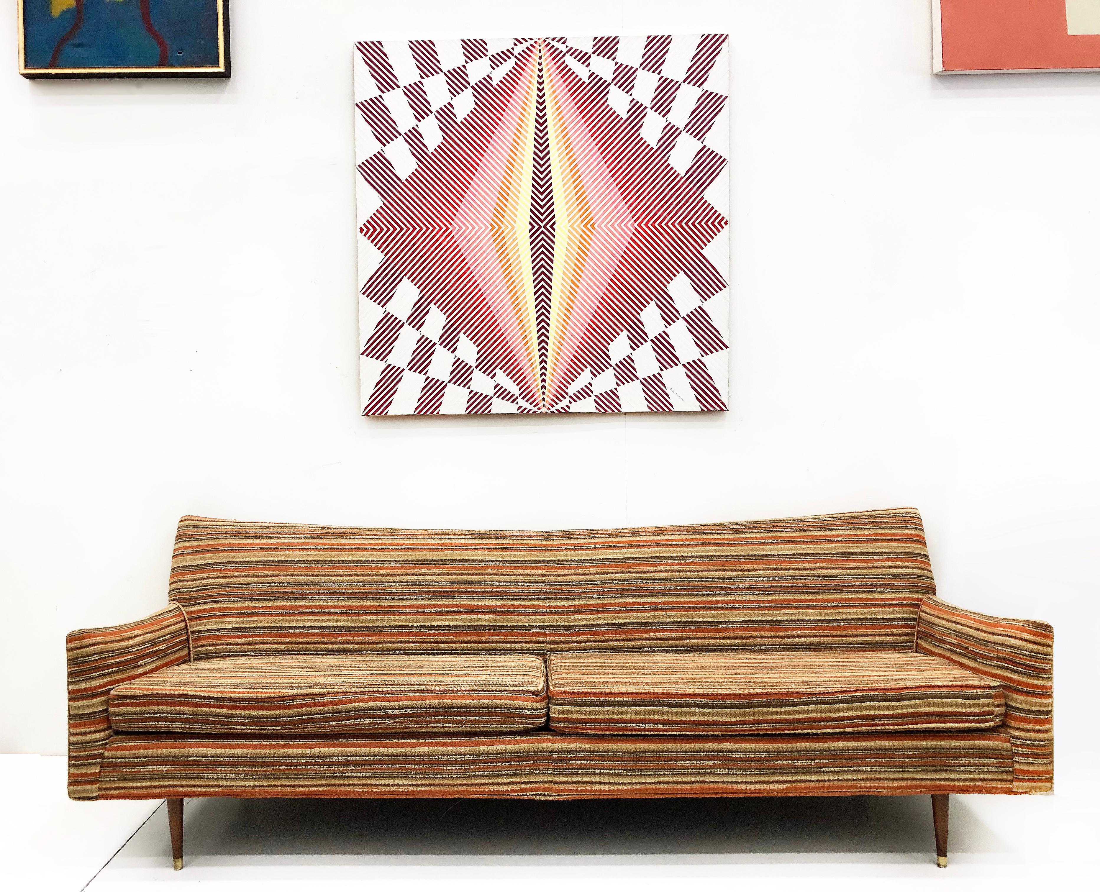 1950s Mid-Century Modern sofa after Paul McCobb, original fabric

Offered is a sleek Midcentury Modern sofa in the manner of Paul McCobb with the original fabric. The upholstery has a nice texture that resembles Missoni and the form of this Iconic