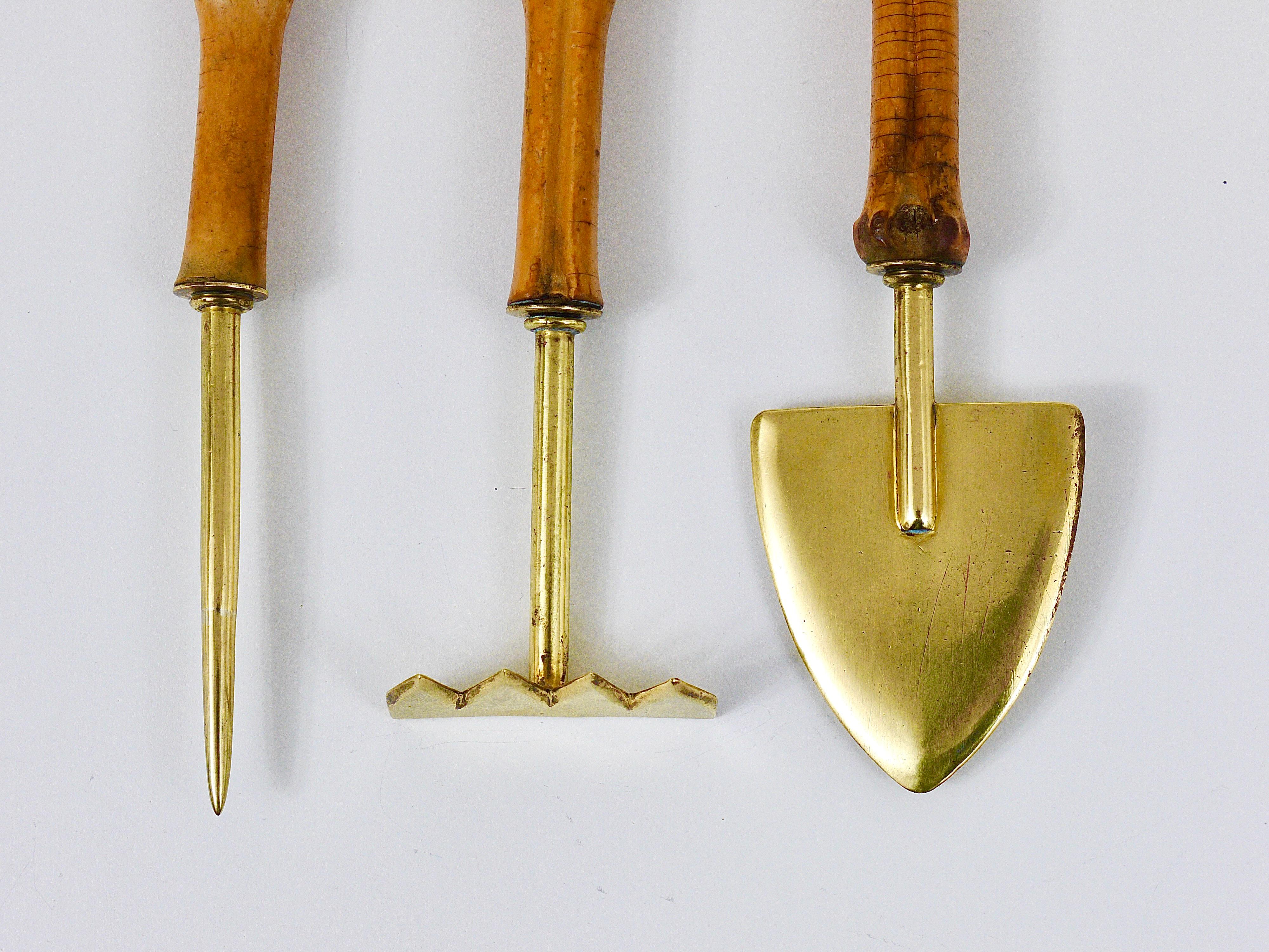 1950s Midcentury Set of Urban Gardening Tools, Brass and Bamboo, Austria, 1950s In Good Condition In Vienna, AT