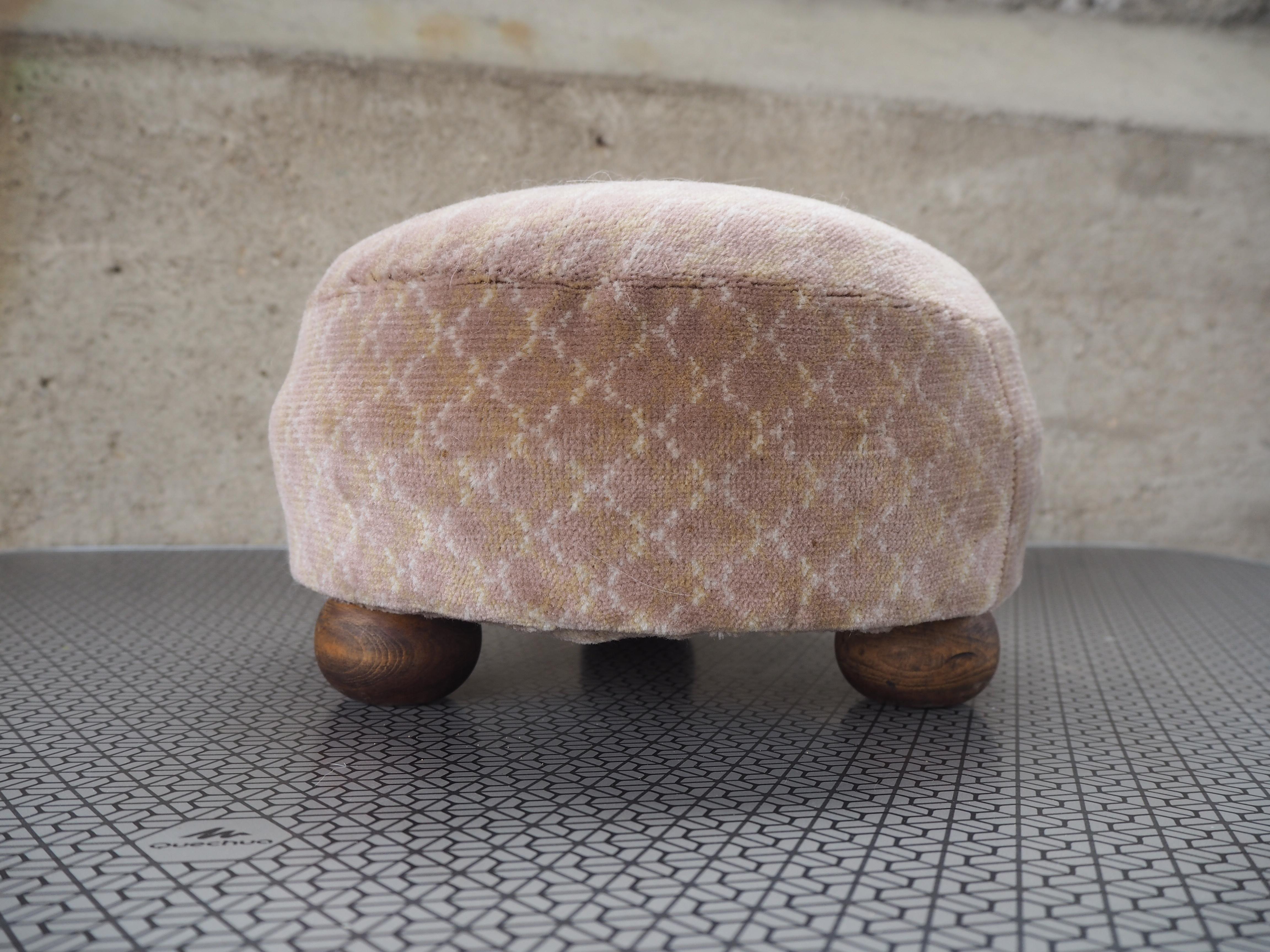 1950's Midcentury Kleines Tabouret oder Fußschemel, Europa (Italienisch) im Angebot