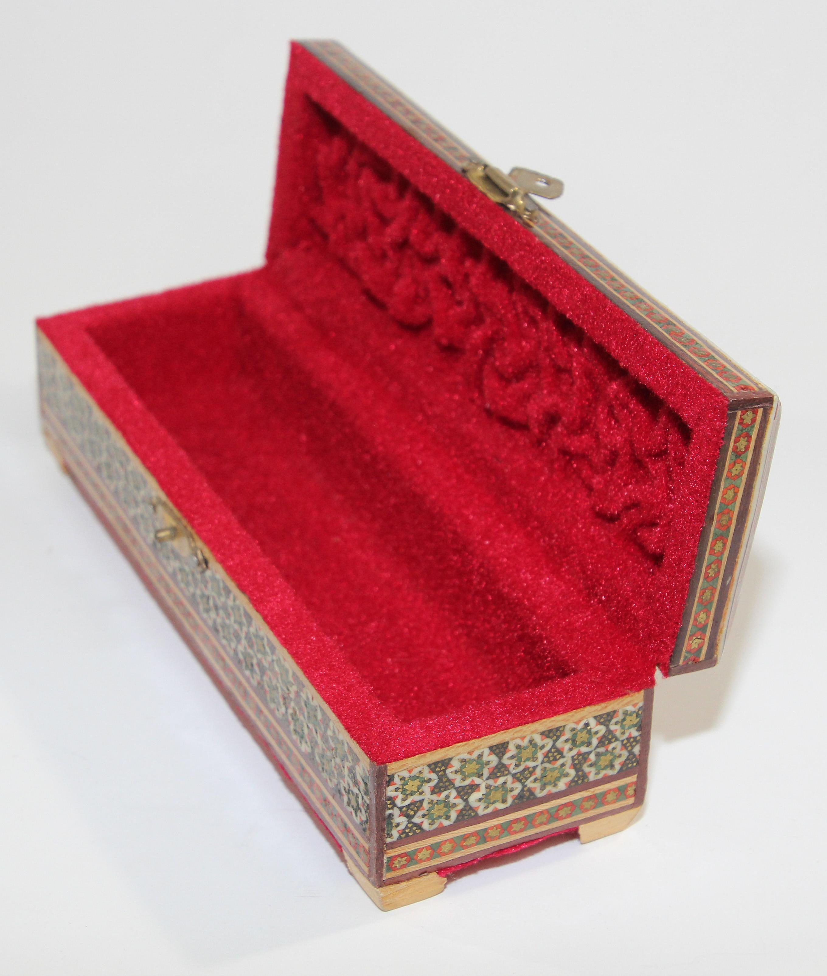 1950s Middle Eastern Moorish Inlaid Jewelry Trinket Mosaic Box 3