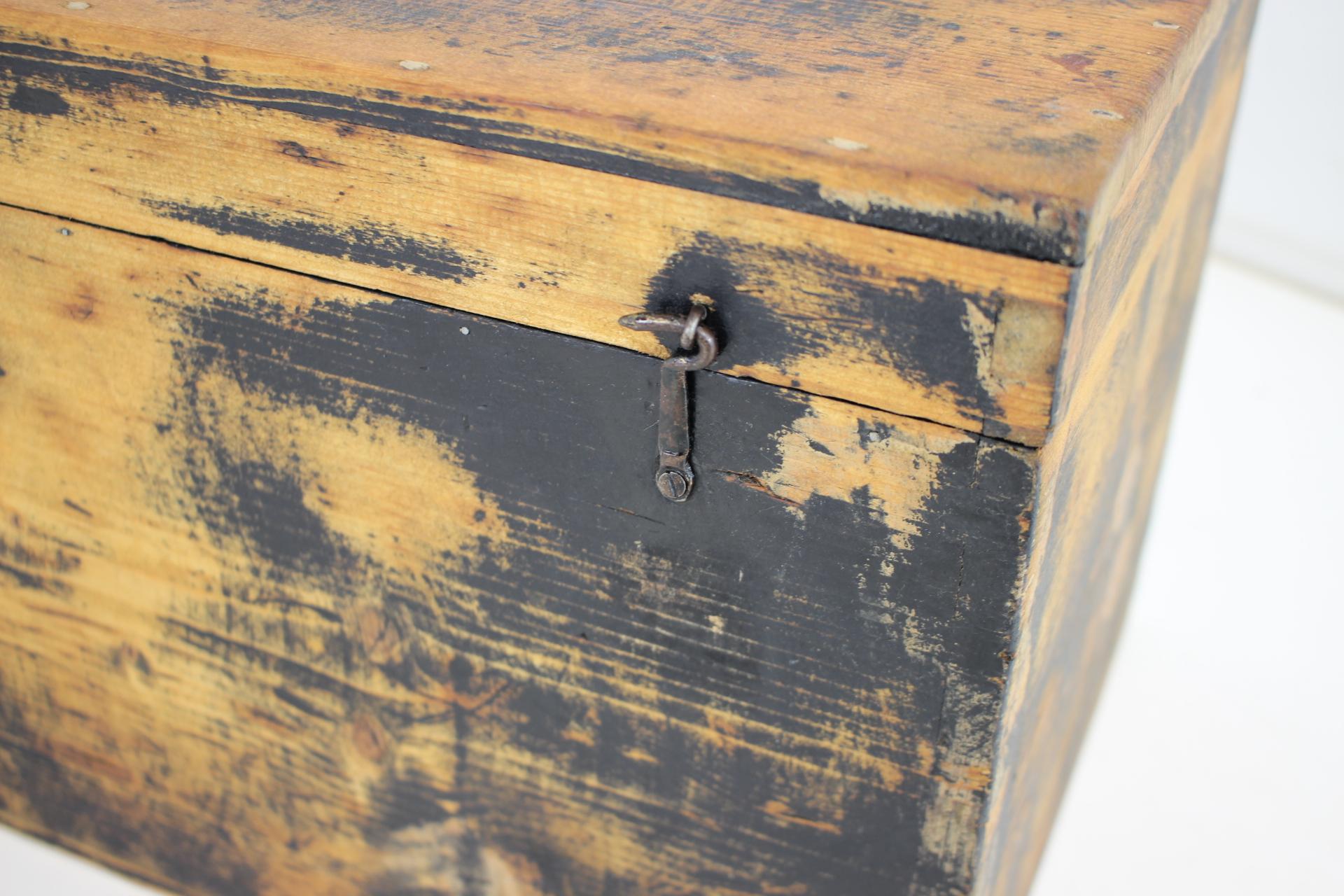 1950s Military Suitcase with Name, Czechoslovakia For Sale 3