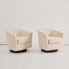 1950s Milo Baughman Attributed Swivel Tub Chairs in Ivory Boucle - Set of 2